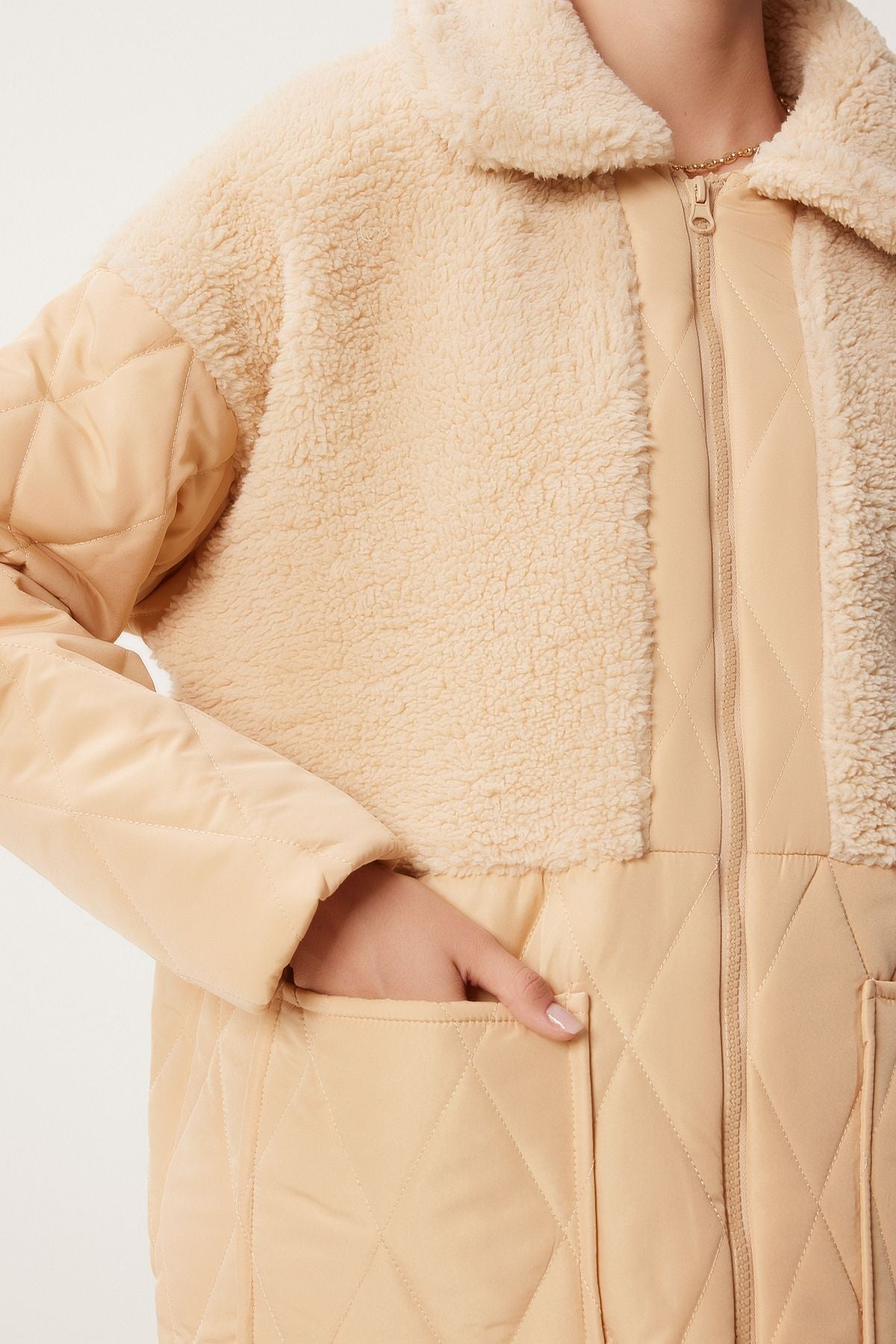 Woman Latte Plush Detailed Kapitone Coat DD01284