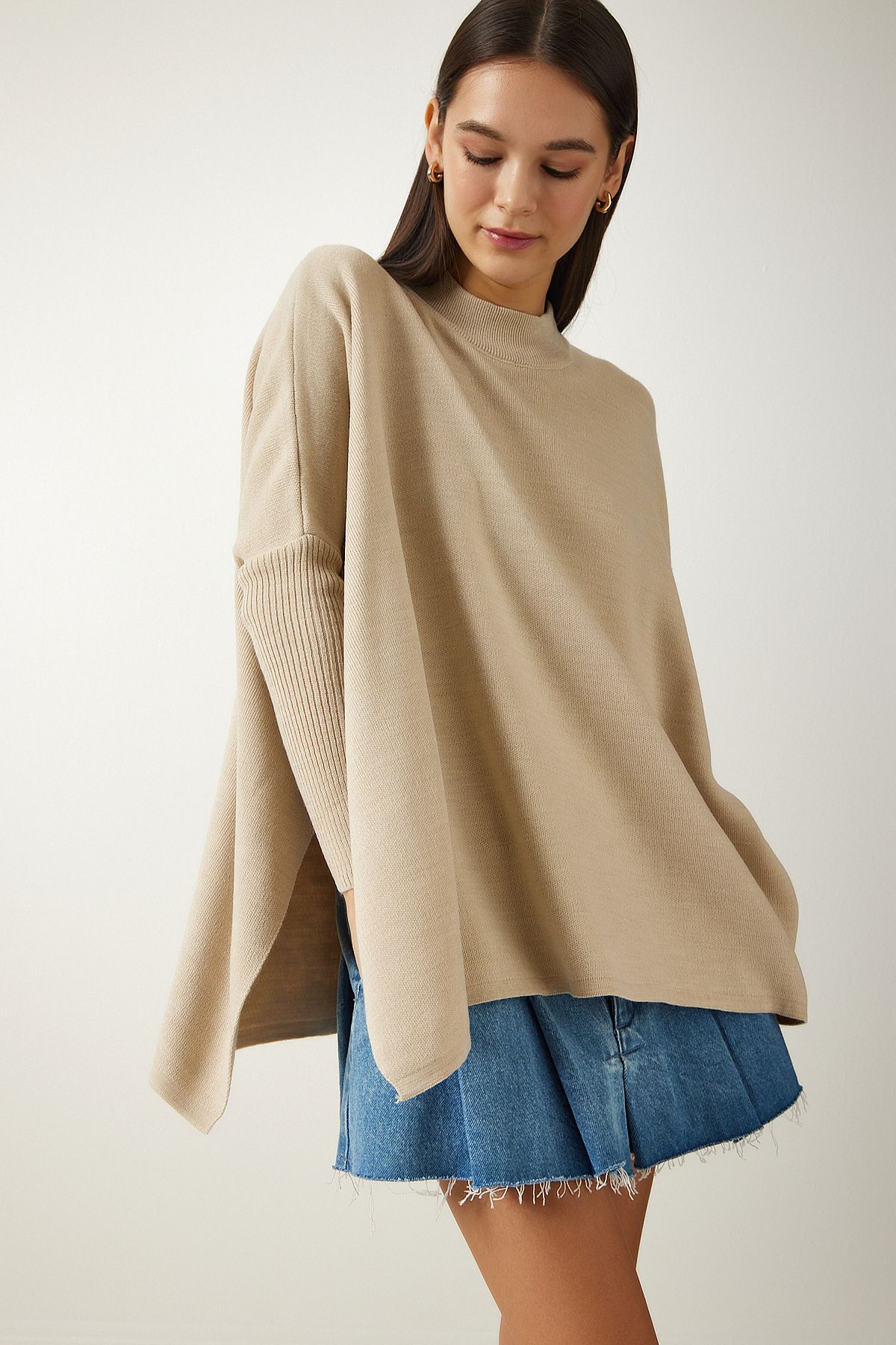 Woman beige upright collar slit knitwear poncho sweater za00074