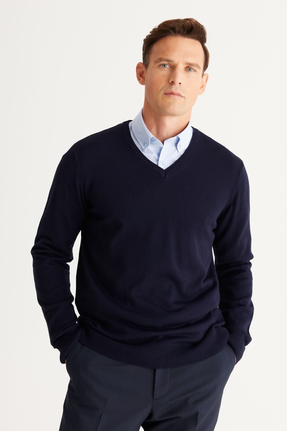 Men's Navy Blue Following Anti-Pilling Standard Fit Normal Cut V-Neck Knitwear Kazakh