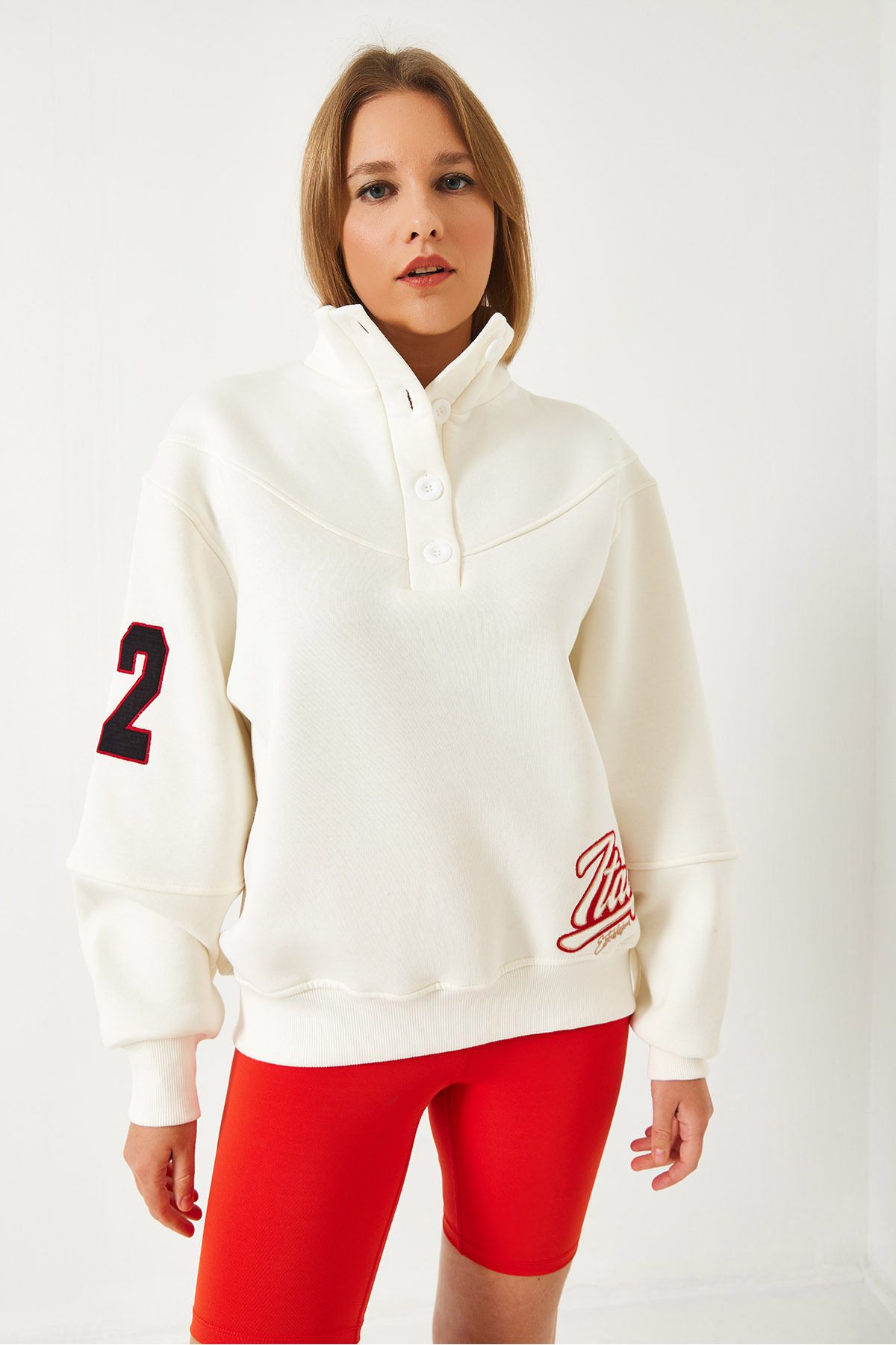 WOMEN'S THREE YARSDON SWEATSHIRT 4982 60261053