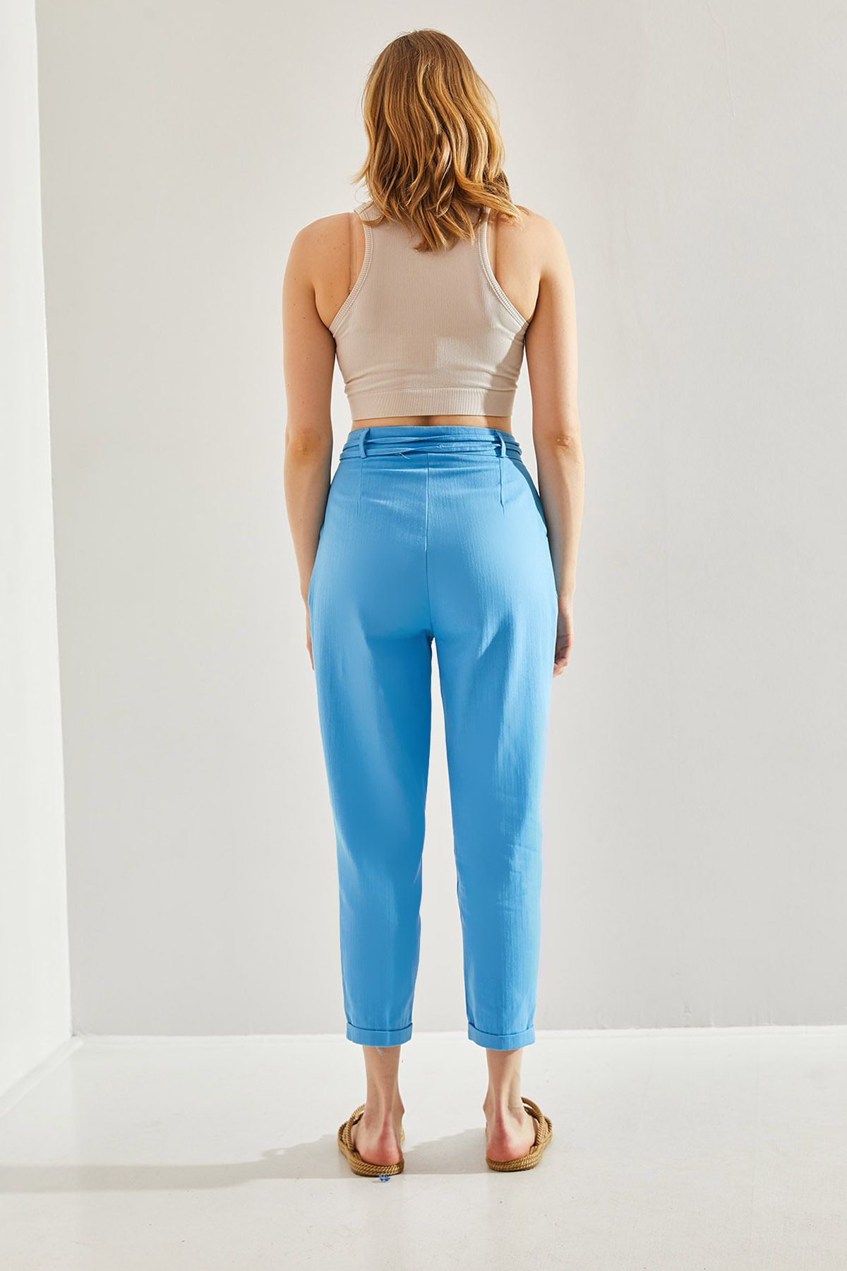 Female Arched Flax Pants 60221009