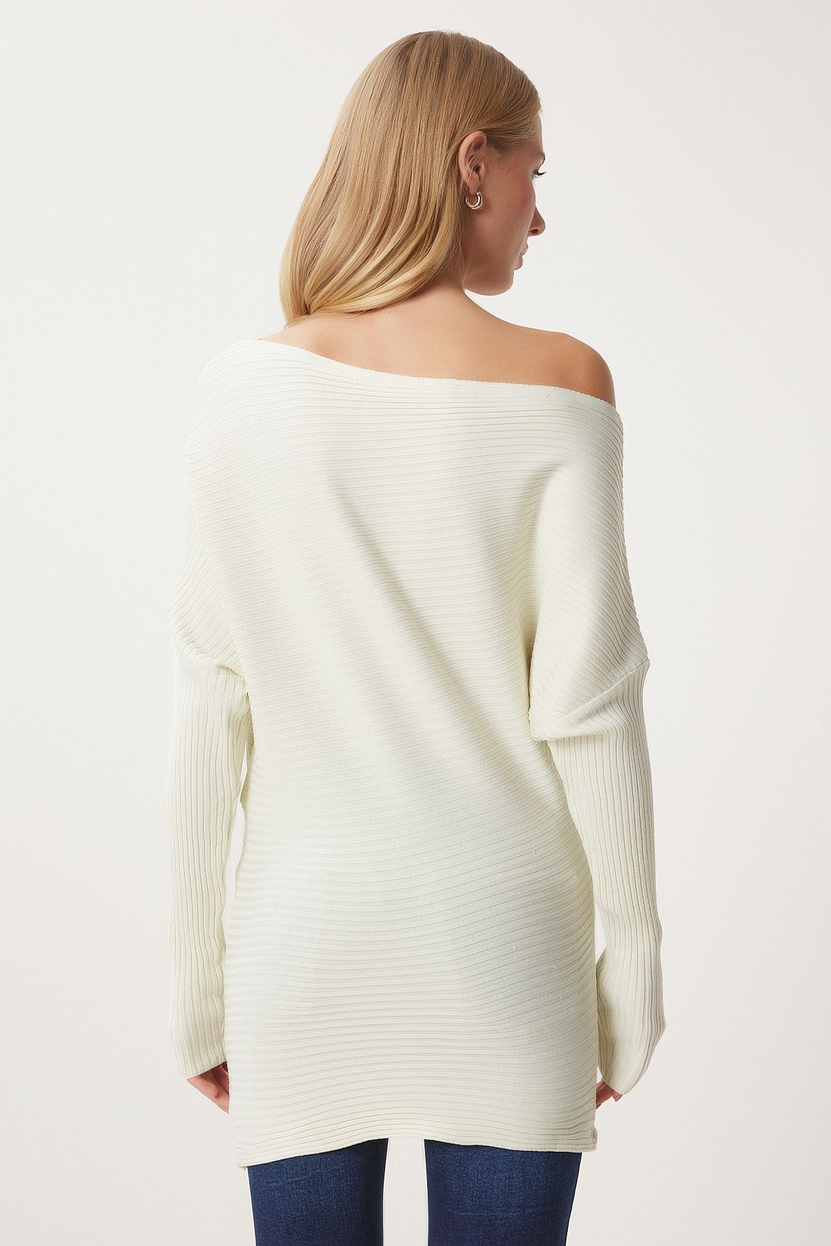 Women's Cream Asymmetric Collar Wick Sweater FN03383