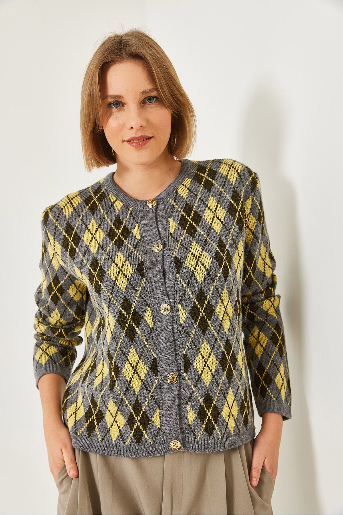 Women's Baklava Pattern Crew Neck Buttoned Knitwear Cardigan 241152 60261341