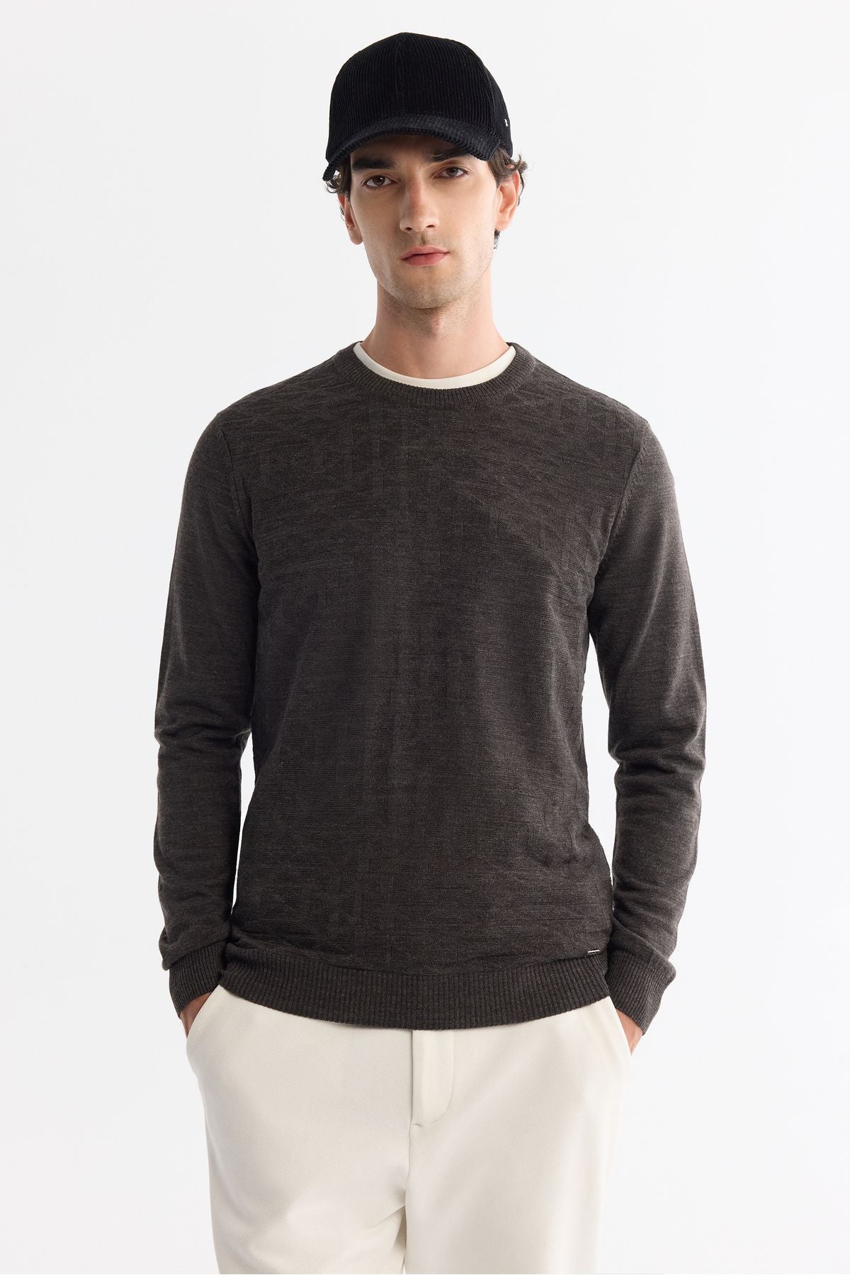 Men's anthracite bicycle collar textured knitwear sweater E005110