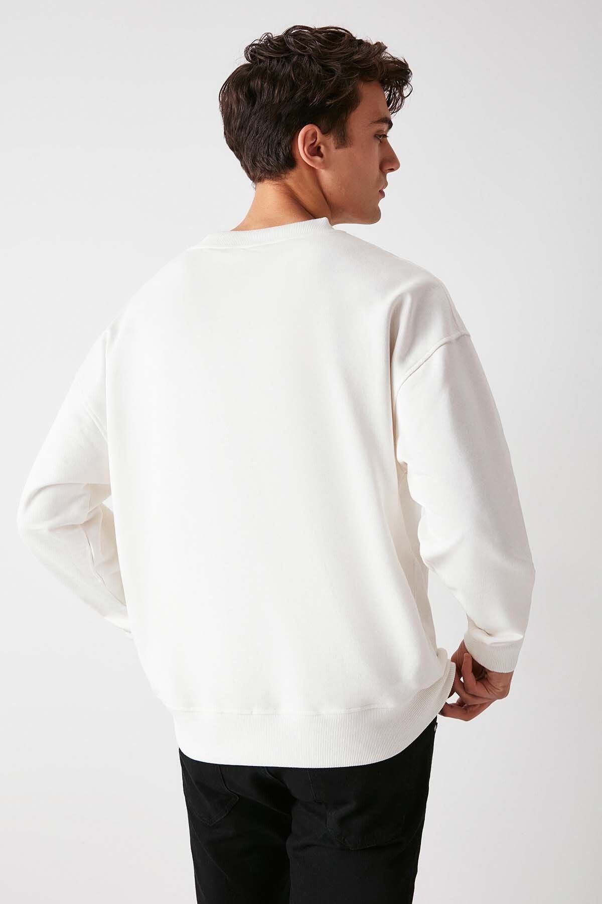 Off men's post embroidery detailed V -neck Içi Poleless Oversize White Sweatshirt