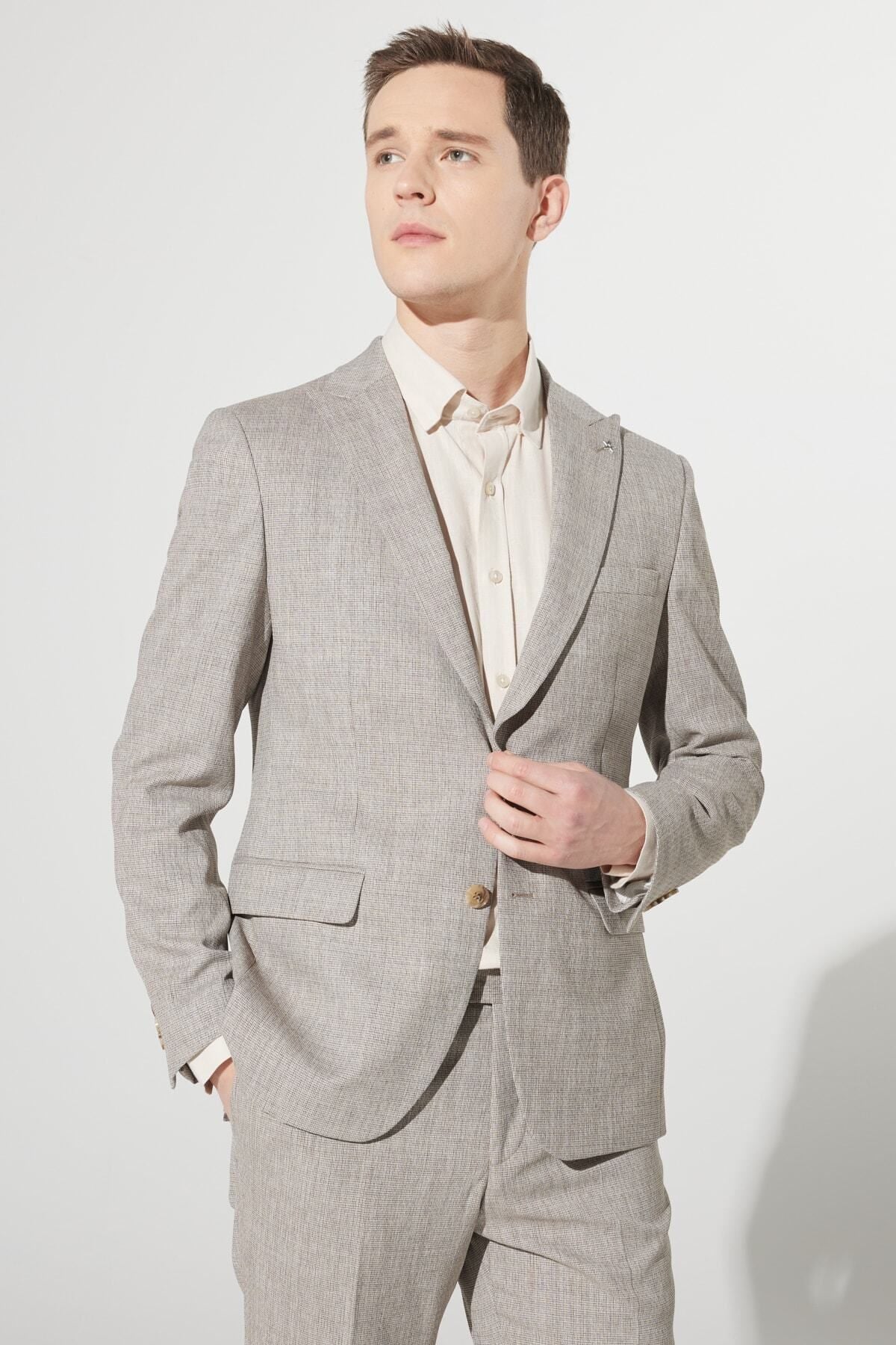 Men's light brown slim fit narrow cut -off swallow collar patterned suit