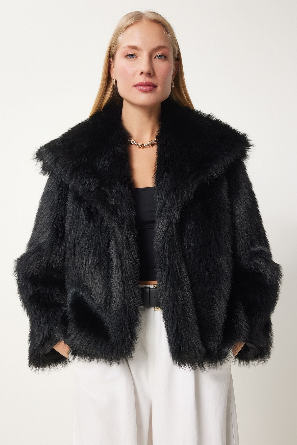 WOMEN BLACK SHOPPING LINE ARTIA FUR JACTER UL00048