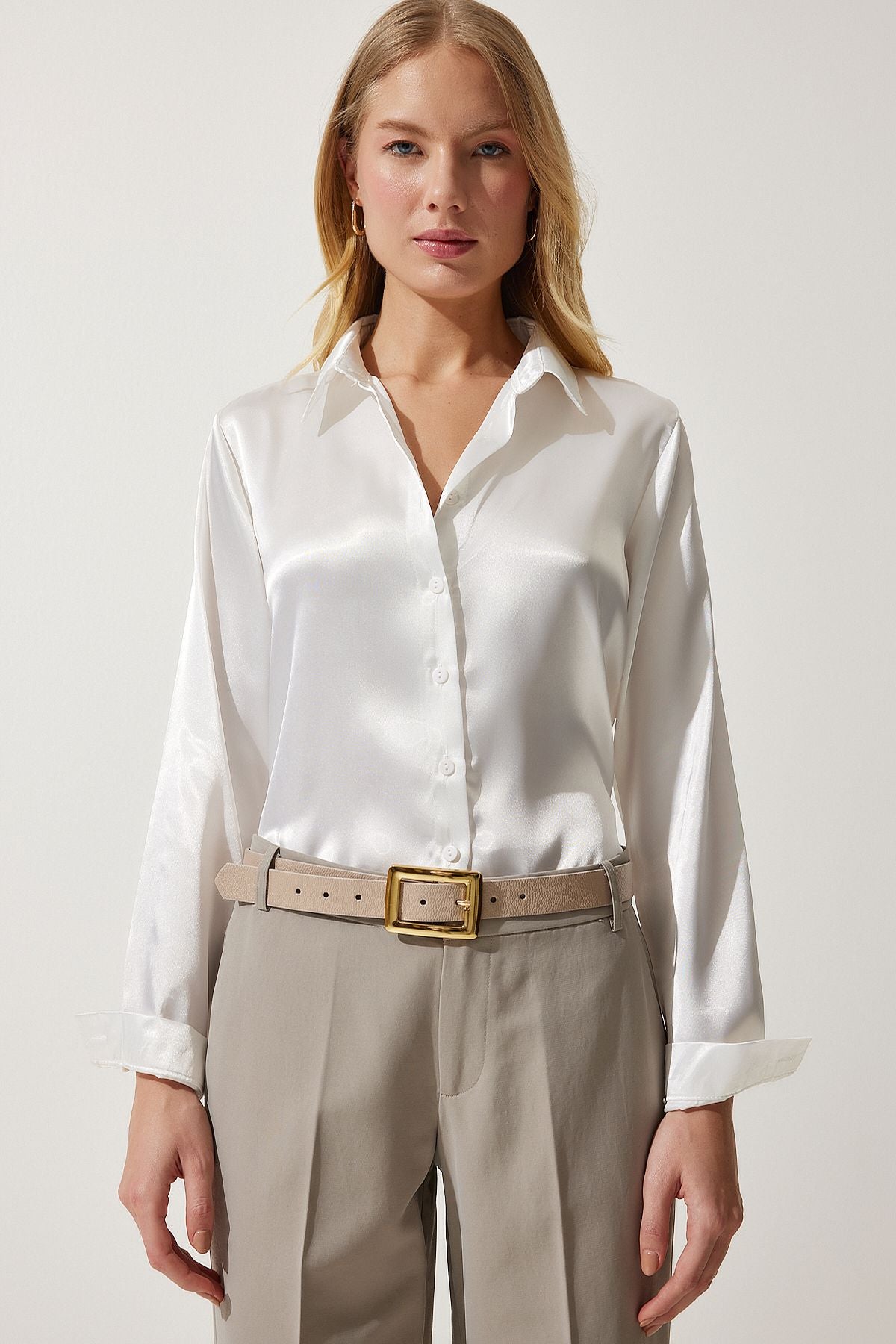 WOMEN LIGHT CREAM LIGHTED SATIN SOLUTION SHIRT DD00990