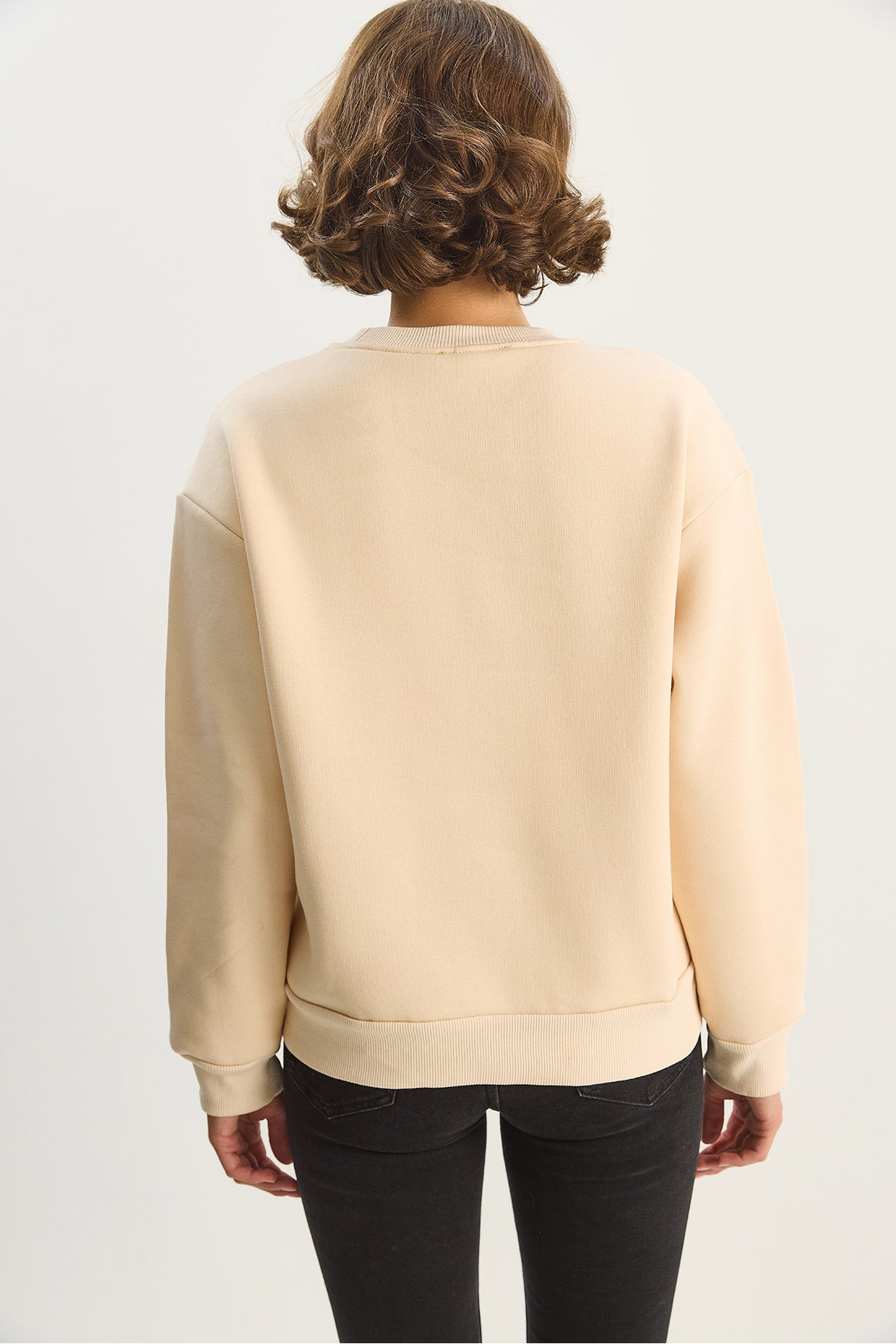 Women's Crew Neck Floral Embroidered Three Thread Raised Sweatshirt 60601045