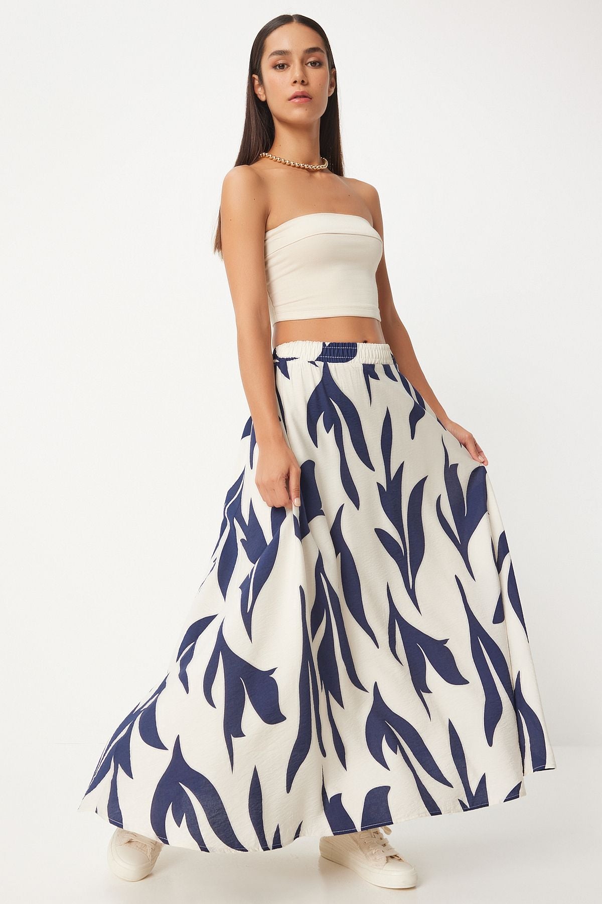 Woman Ecru Navy Blue Patterned Maxi Skirt DD01333