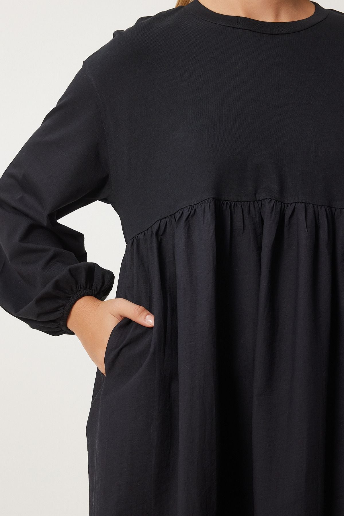 Women's black flywheel balloon sleeve long weaving dress RG00044
