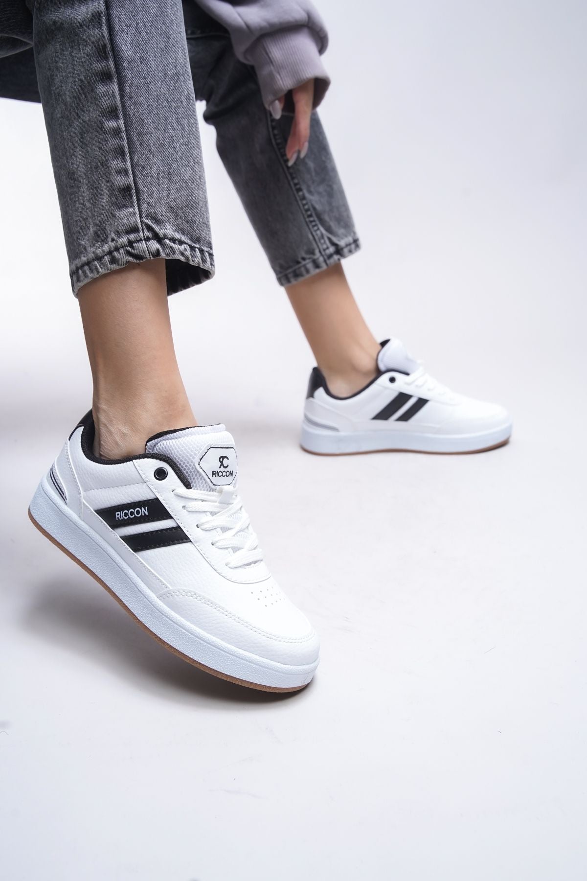 Zraudan Unisex Snekaer 001234 White Black Crepe