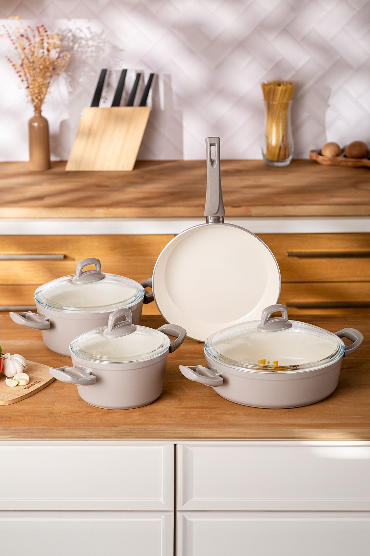 Crystal 7 Piece Cookware Set Beige