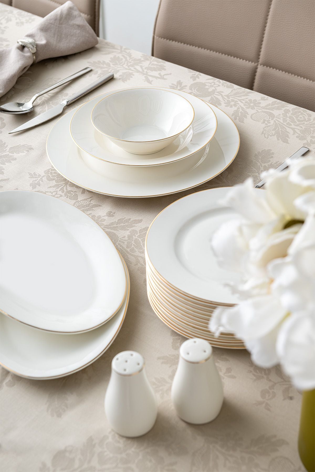 New Bone Freesia 56 Pieces 12 Person Round Dinner Set Gold