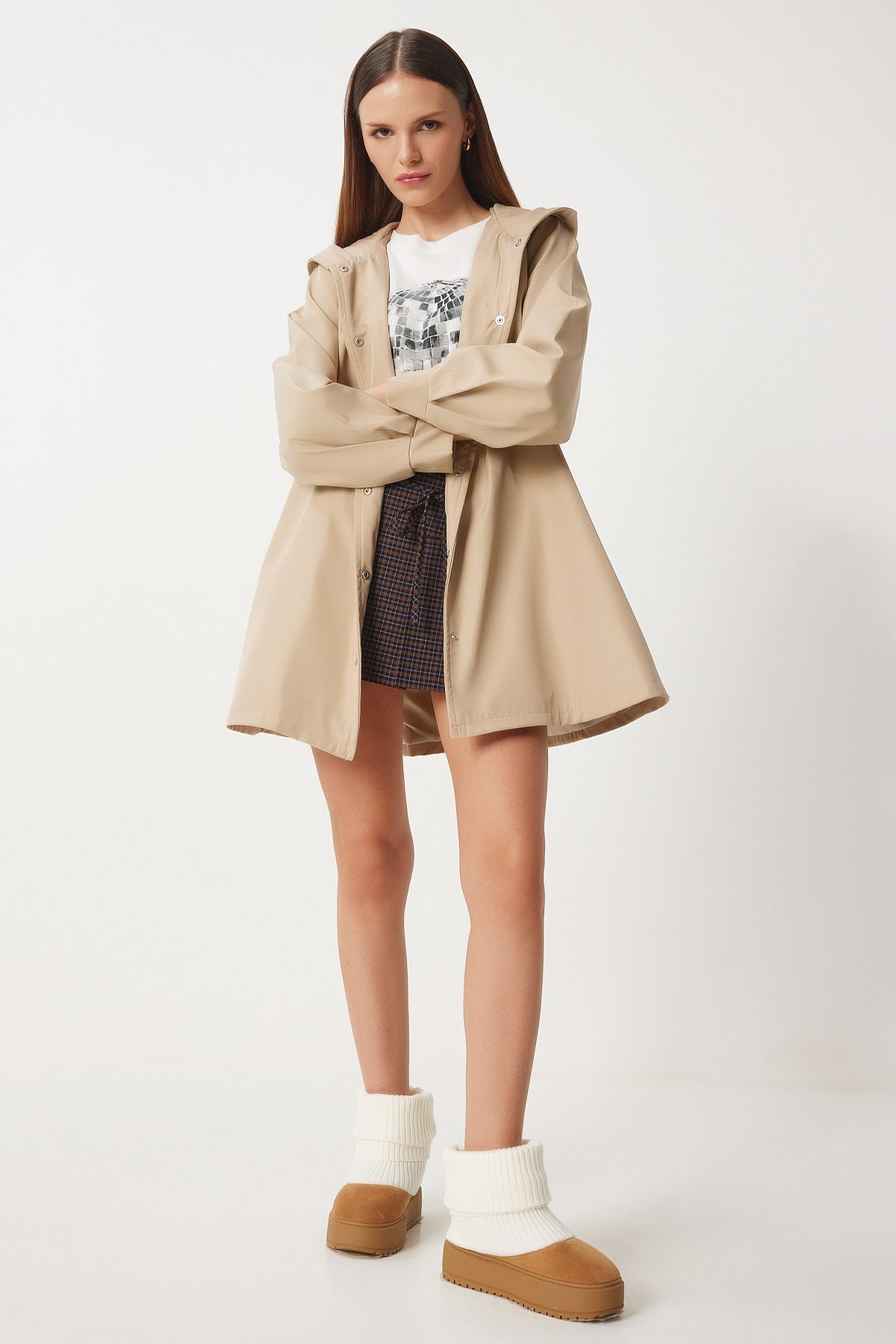 Female Beige Hooded Born Short Trench Coat DD01335