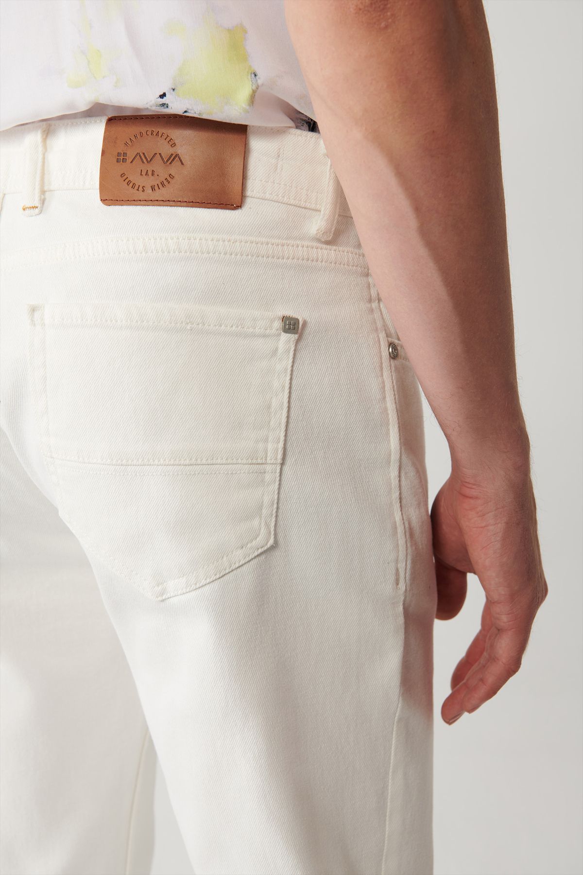 Male Ecru Rinse Wash Flexible Pants A41y3504