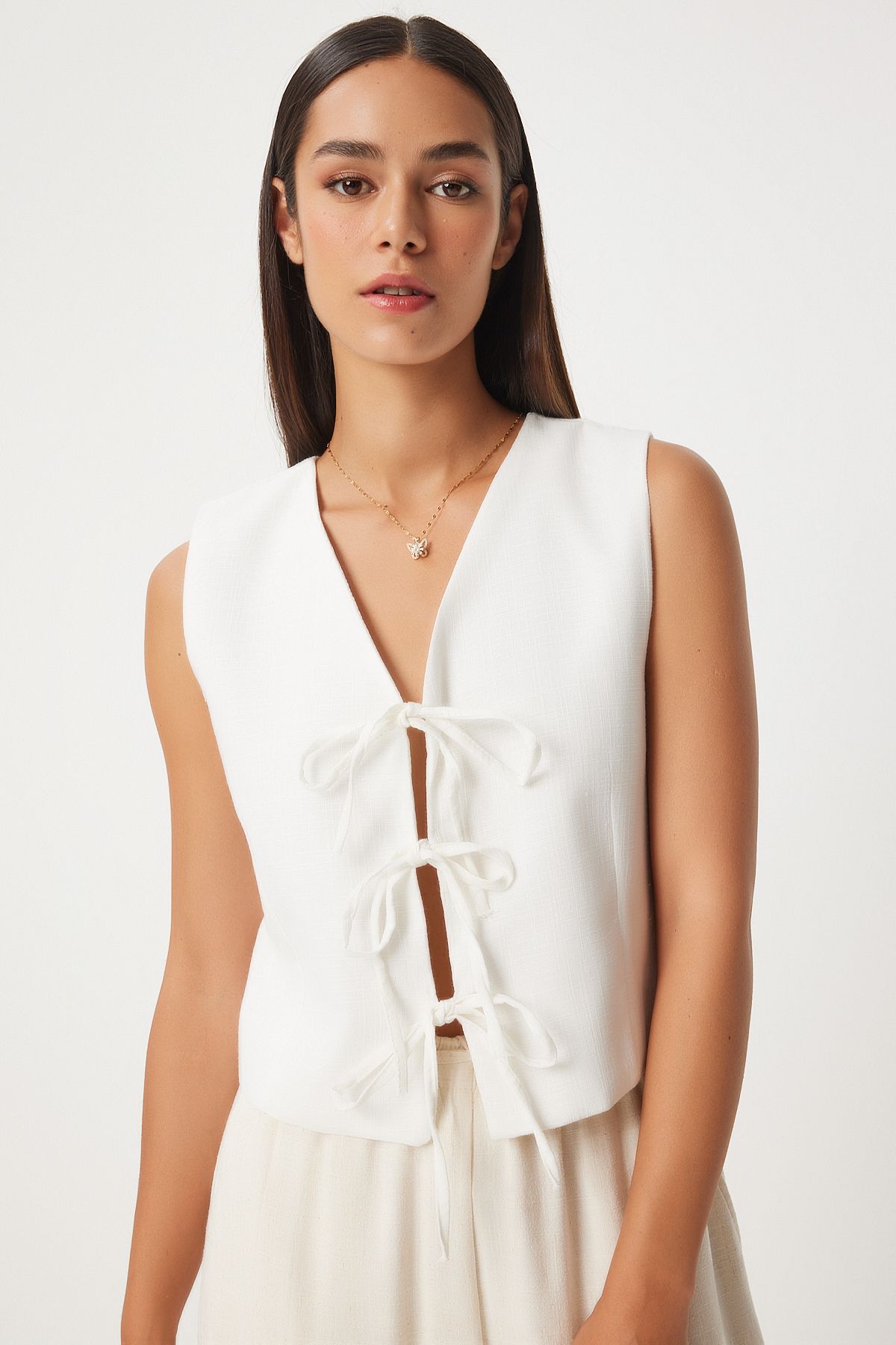 Woman White Bow Linen Vest GP00010