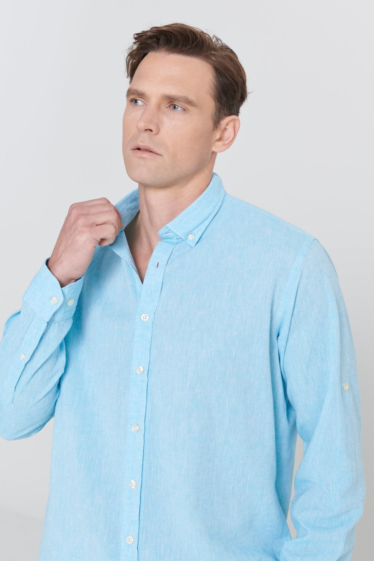 Men's turquoise linen comfort fit comfortable cut buttoned collar casual shirt