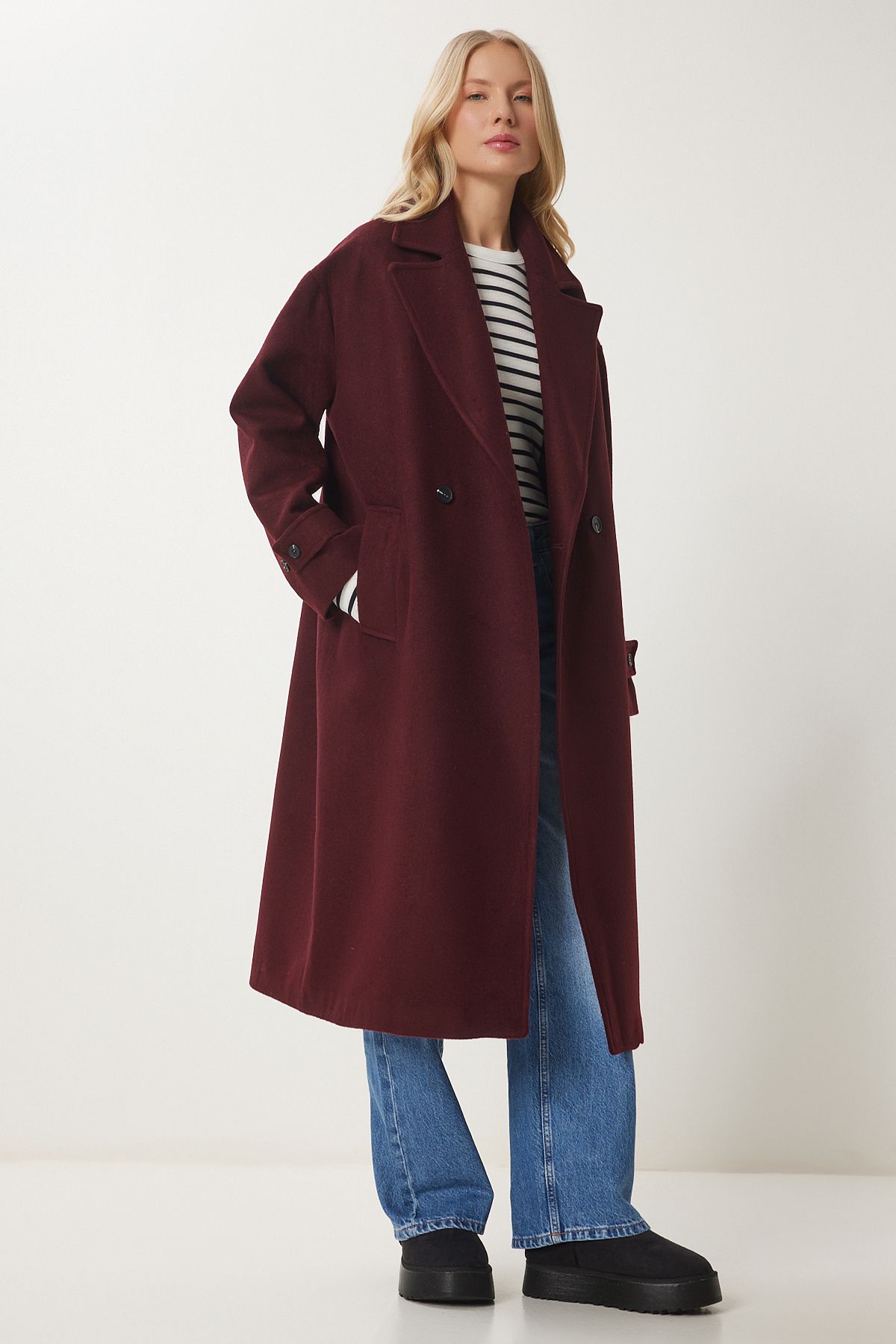 Female Bordeaux Cruishe collar Stamp Coat DP00232