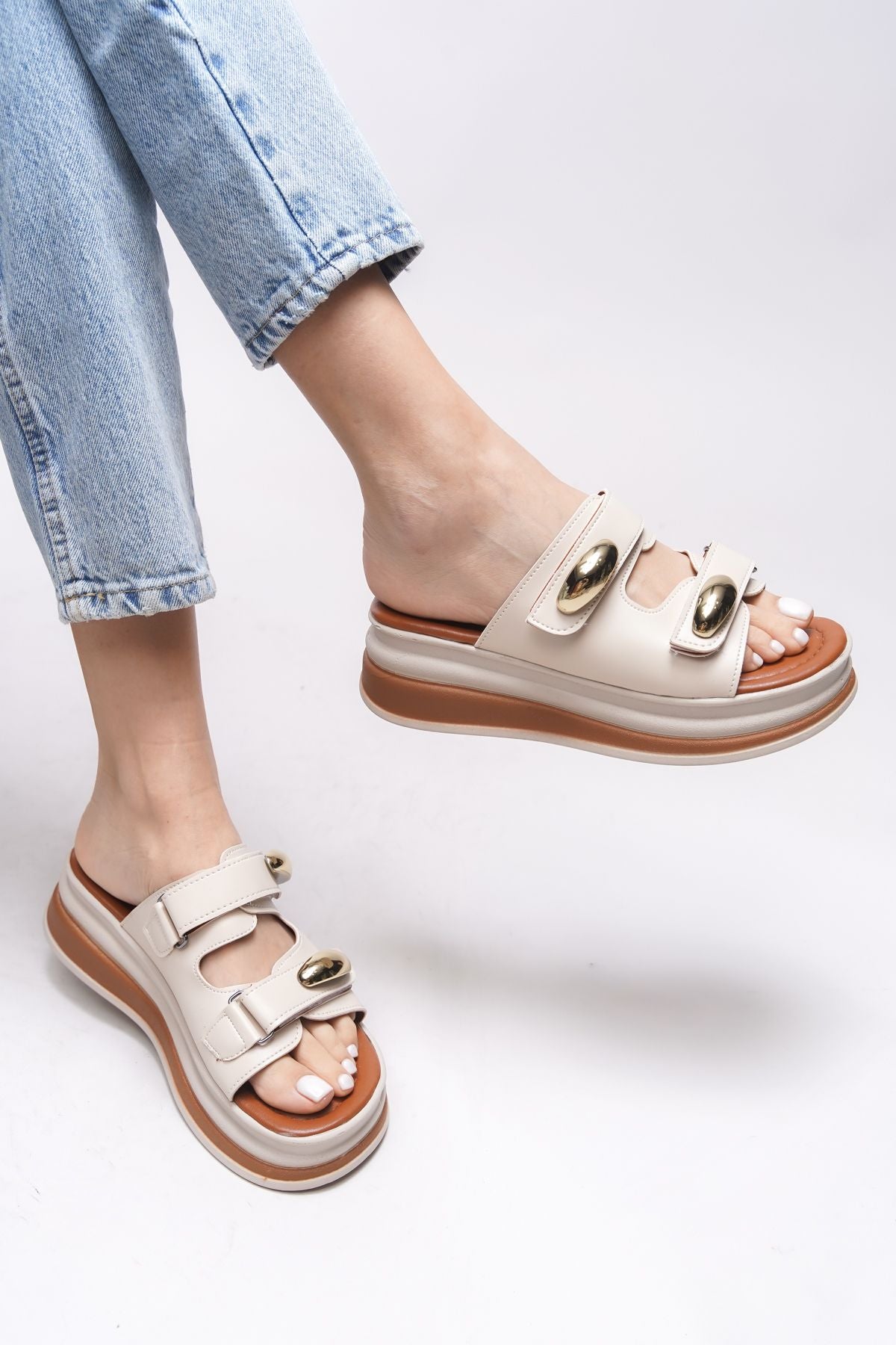 Lischaris Woman Slippers 0012321 Beige