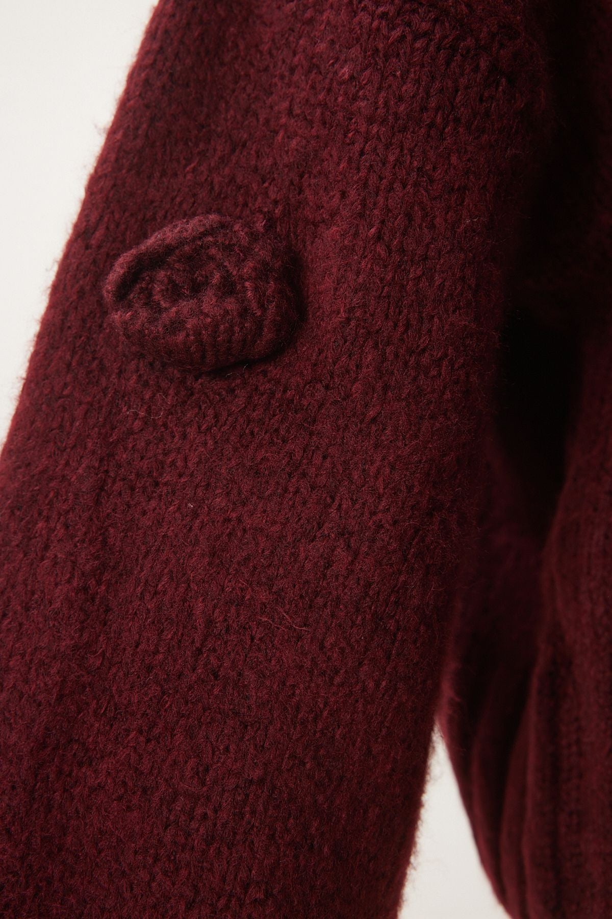 Kadın Bordo Ponpon Çiçek Detaylı Triko Hırka PF00078