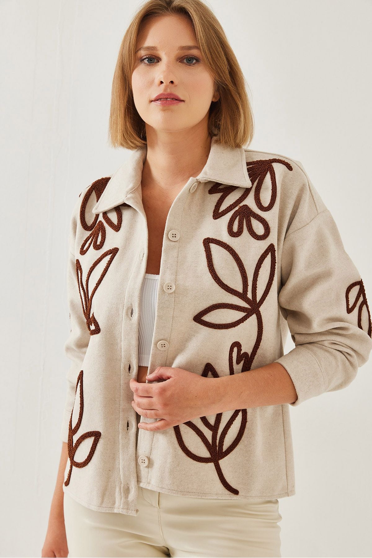 Woman filtered embroidered stamp shirt 60251977