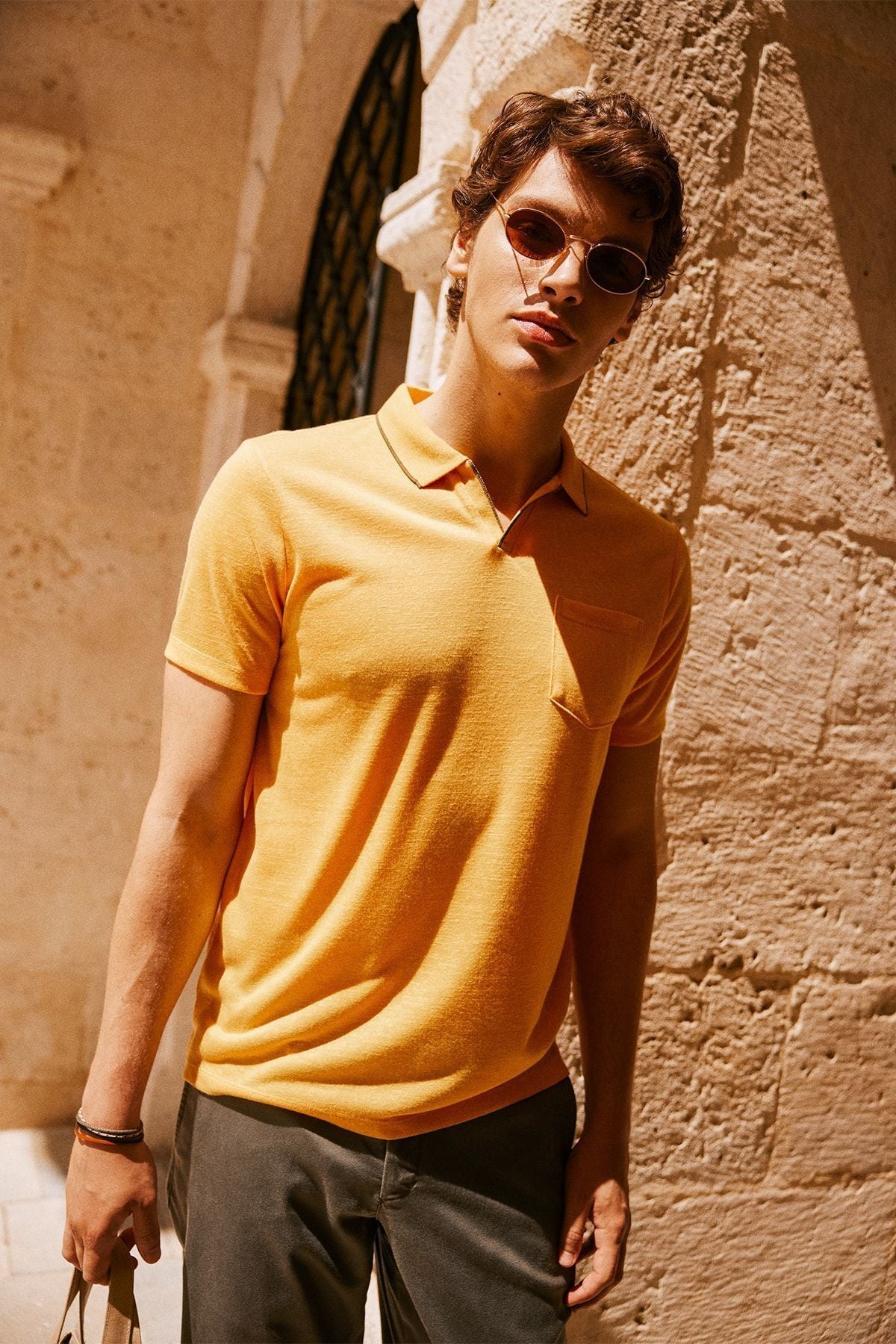 Men's yellow slim fit narrow cut polo collar pocket short sleeve linen -looking T -shirt