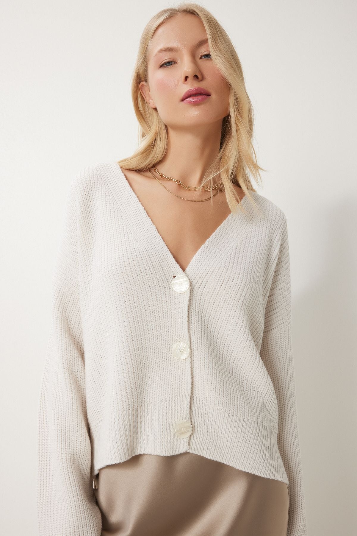 Women's Bone V -Neck Button Knitwear Cardigan MX00175