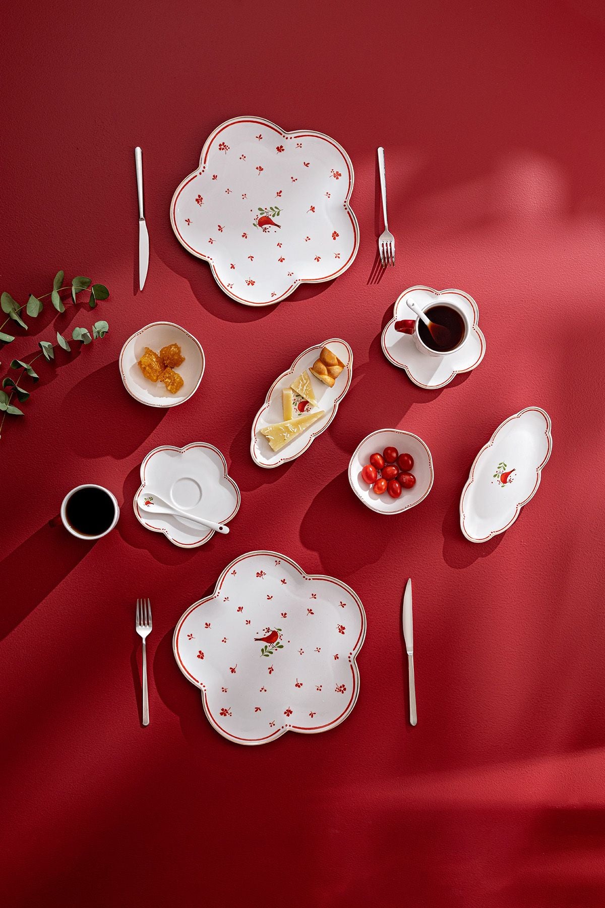 Myna Porcelain 32 Piece 6 Person Breakfast Set