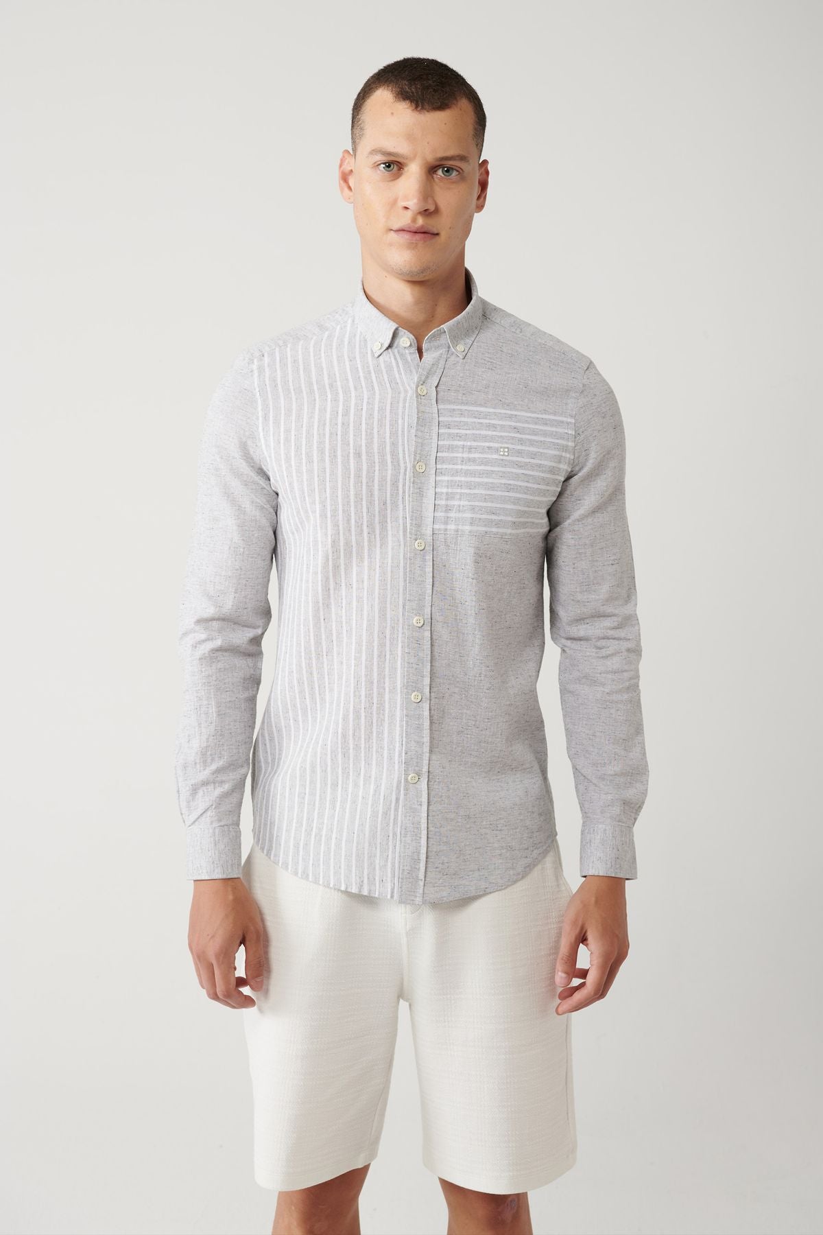 Men's light gray striped garnish linen mixed shirt A41y2066