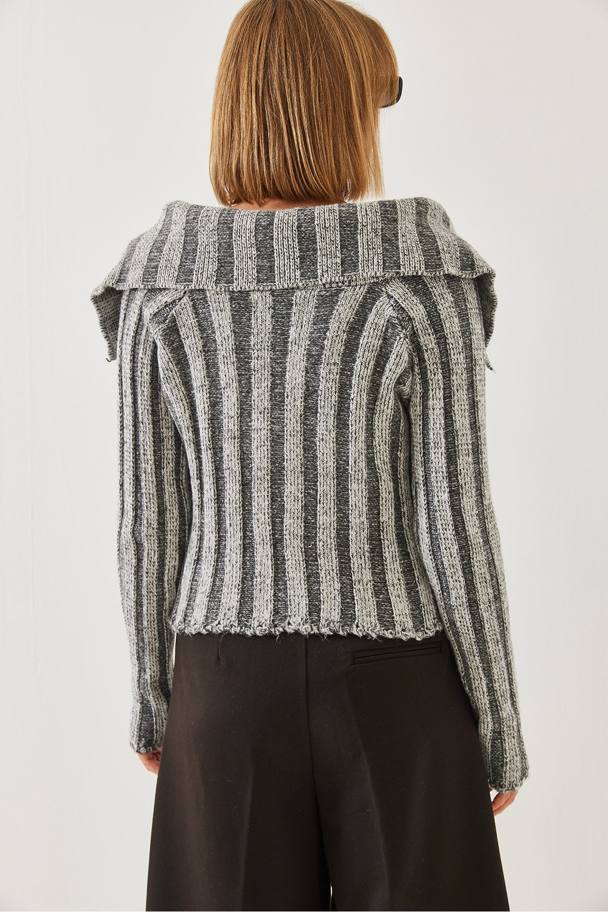 Women's Thick Ribbed Zippered Knitwear Cardigan 241003 60251960