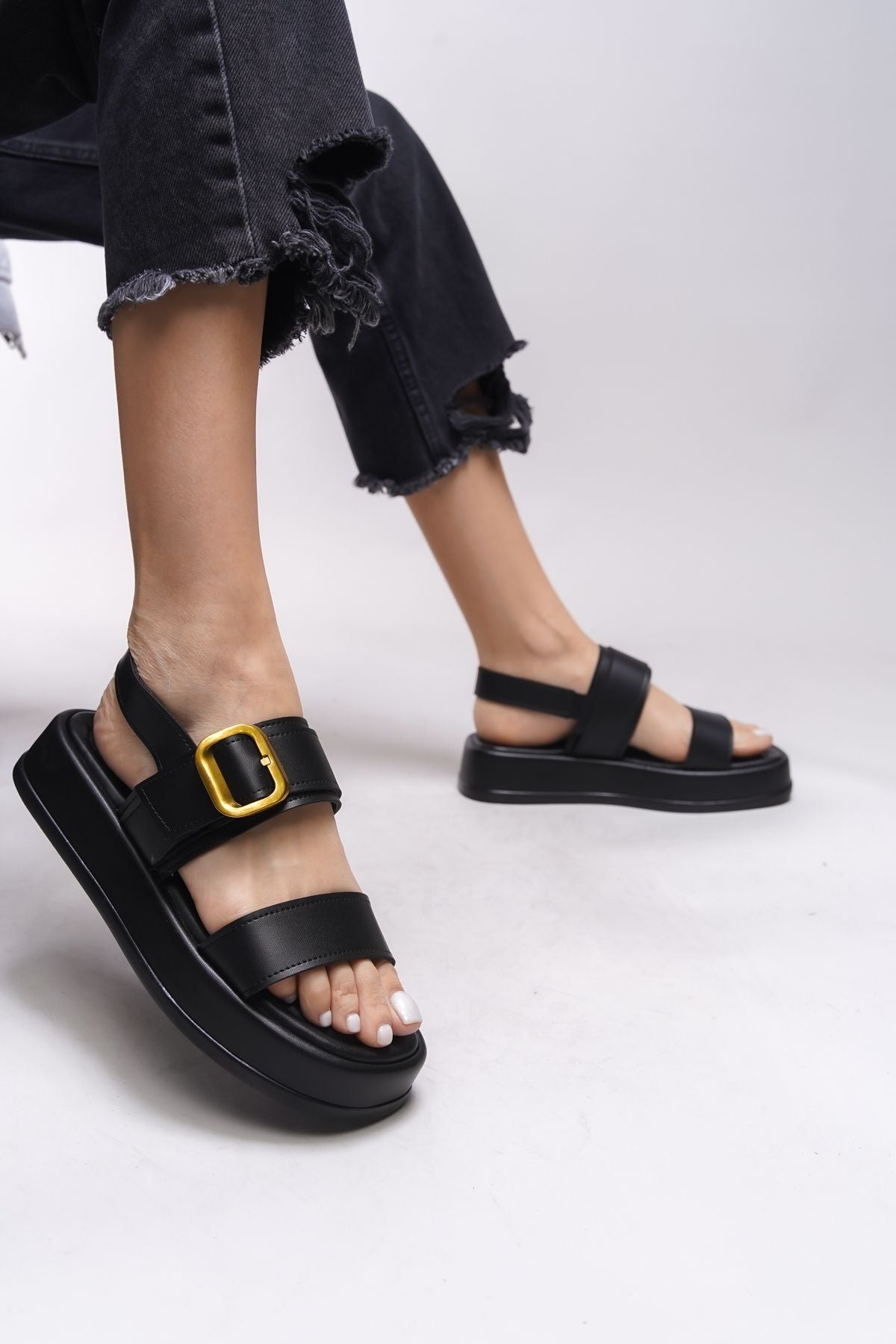 Yienrae Women's Tokalı Sandals 0012785 Black Skin