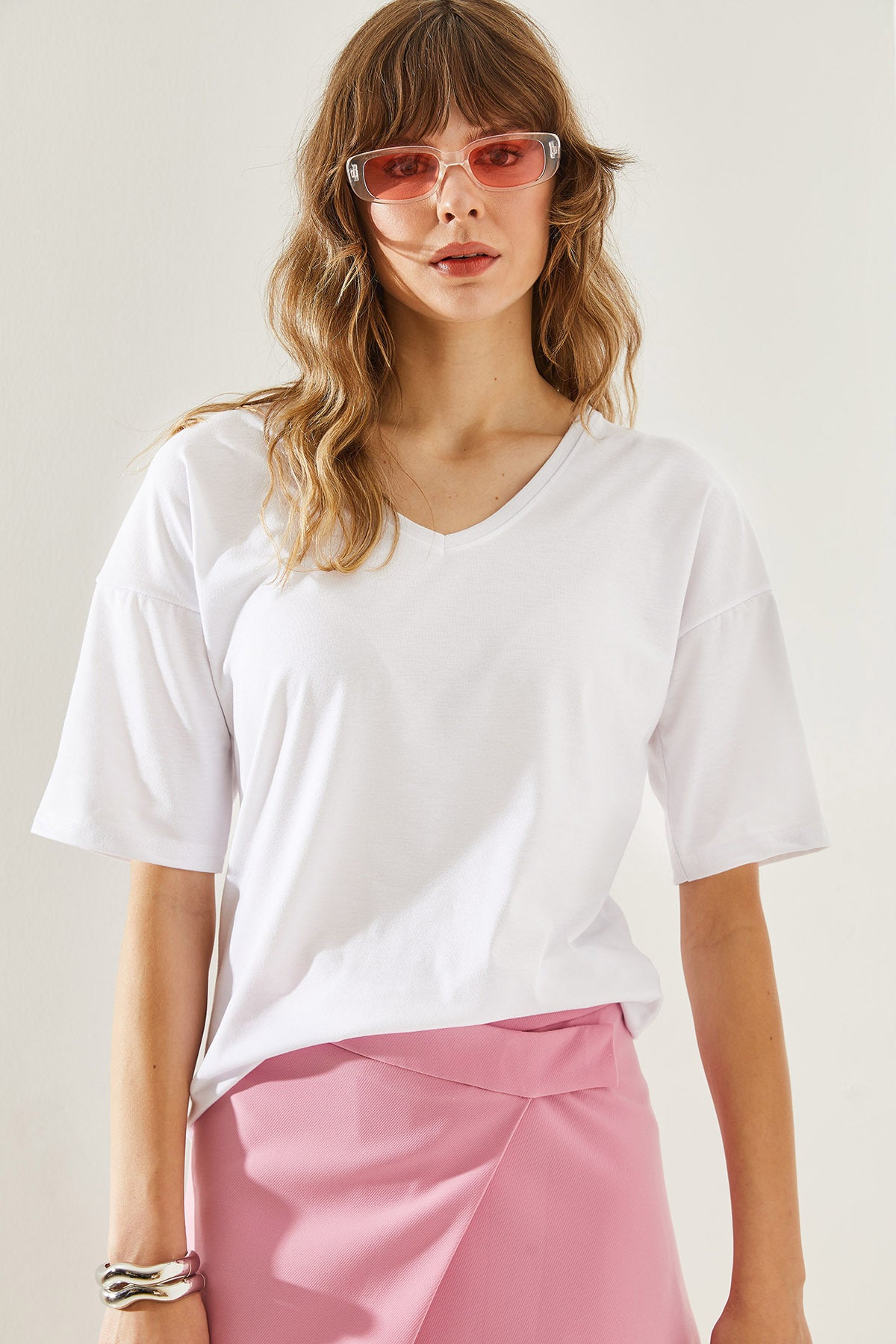 Women's V-Neck Short Sleeve Basic T-Shirt 60251204