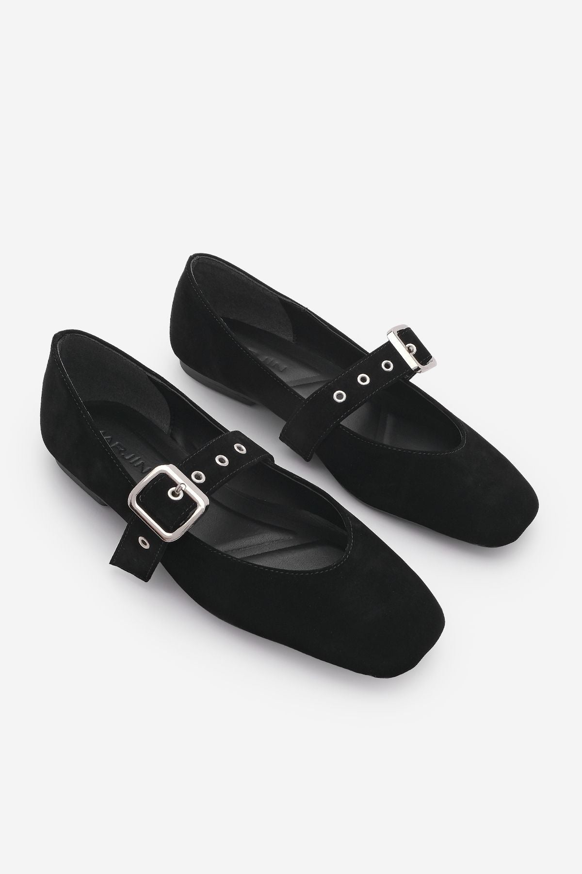 WOMEN'S BUY NOSE HRKED DAILY FLAT Rives Black Suede