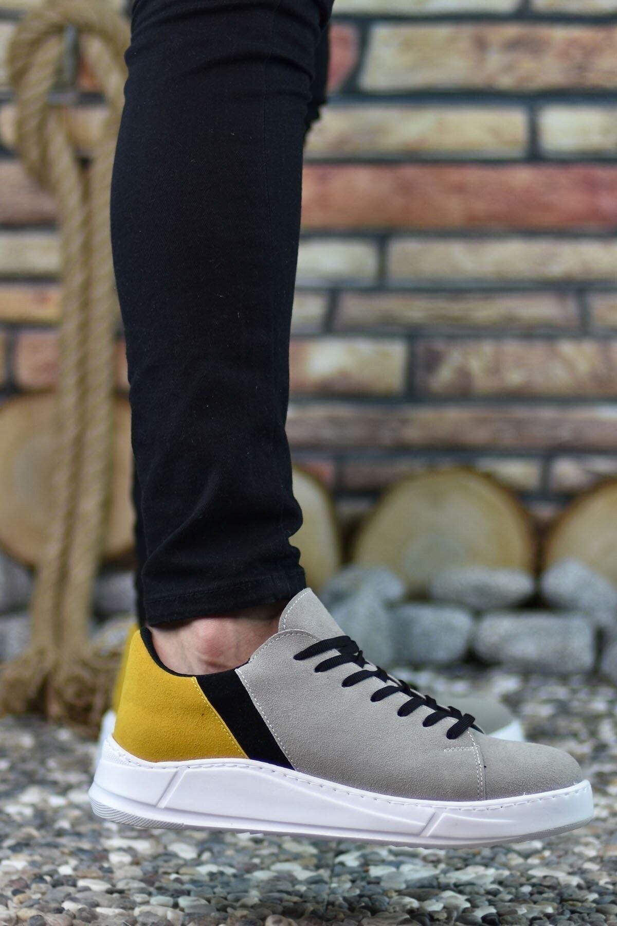 Men's smoked mustard black sneaker 0012m013