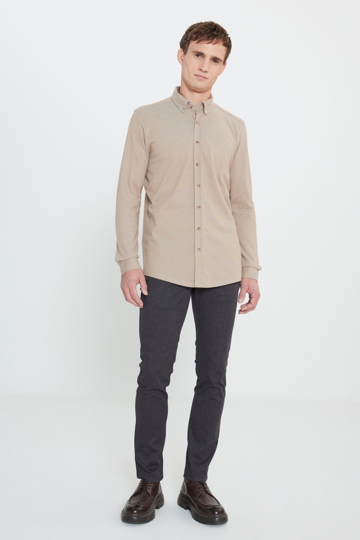 Cotton slim fit narrow cut buttoned shirt