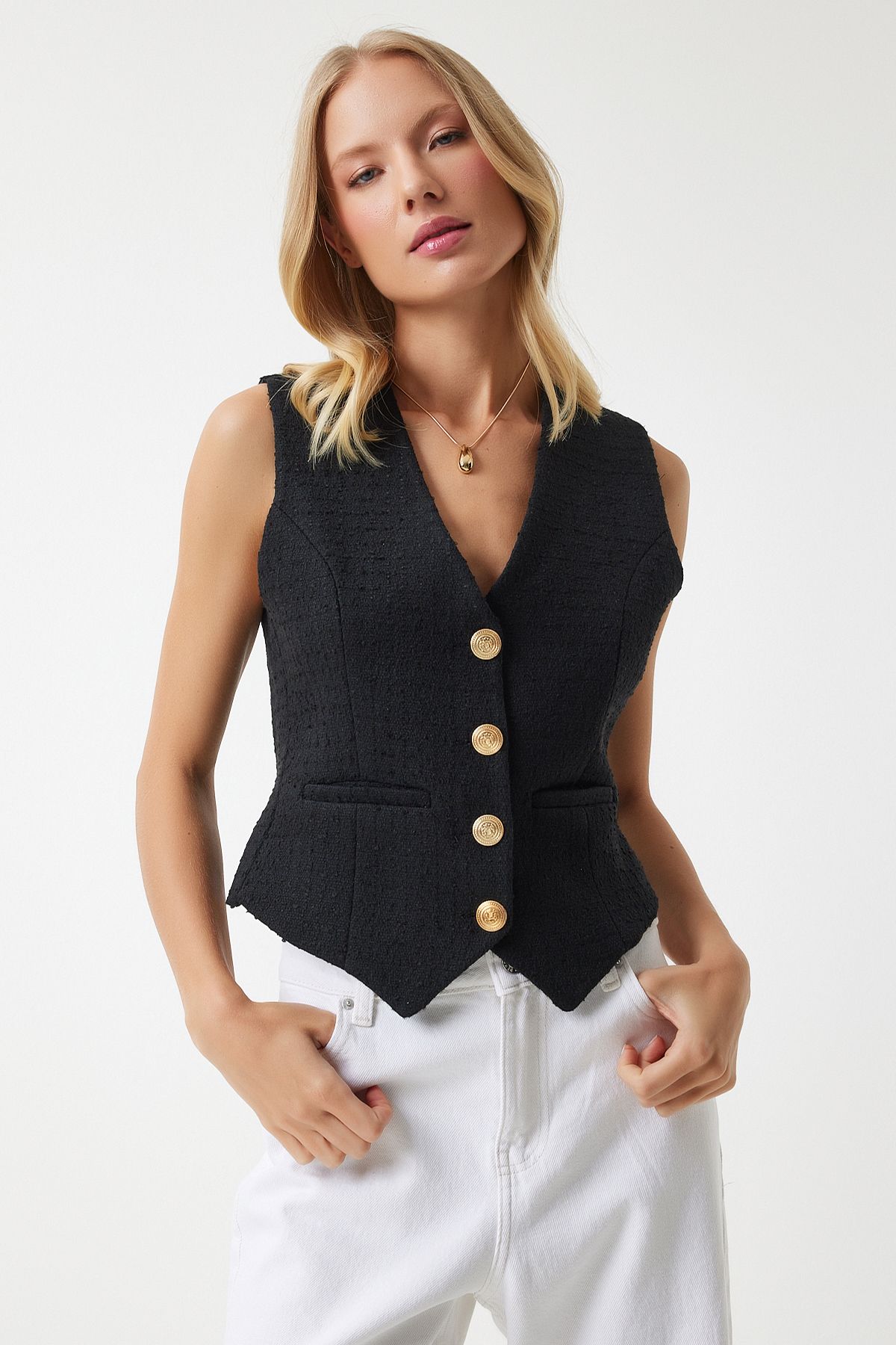 Female black metal button detailed tüvit vest to001111