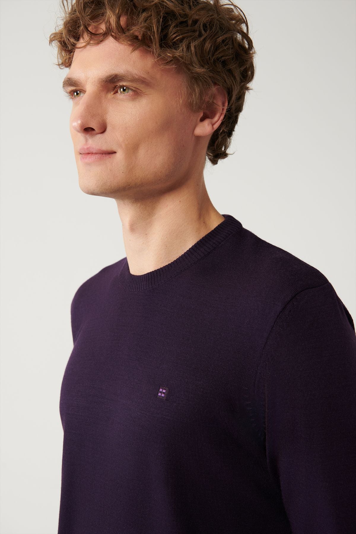 Male Pins Bike collar Follow -up knitwear sweater E005000
