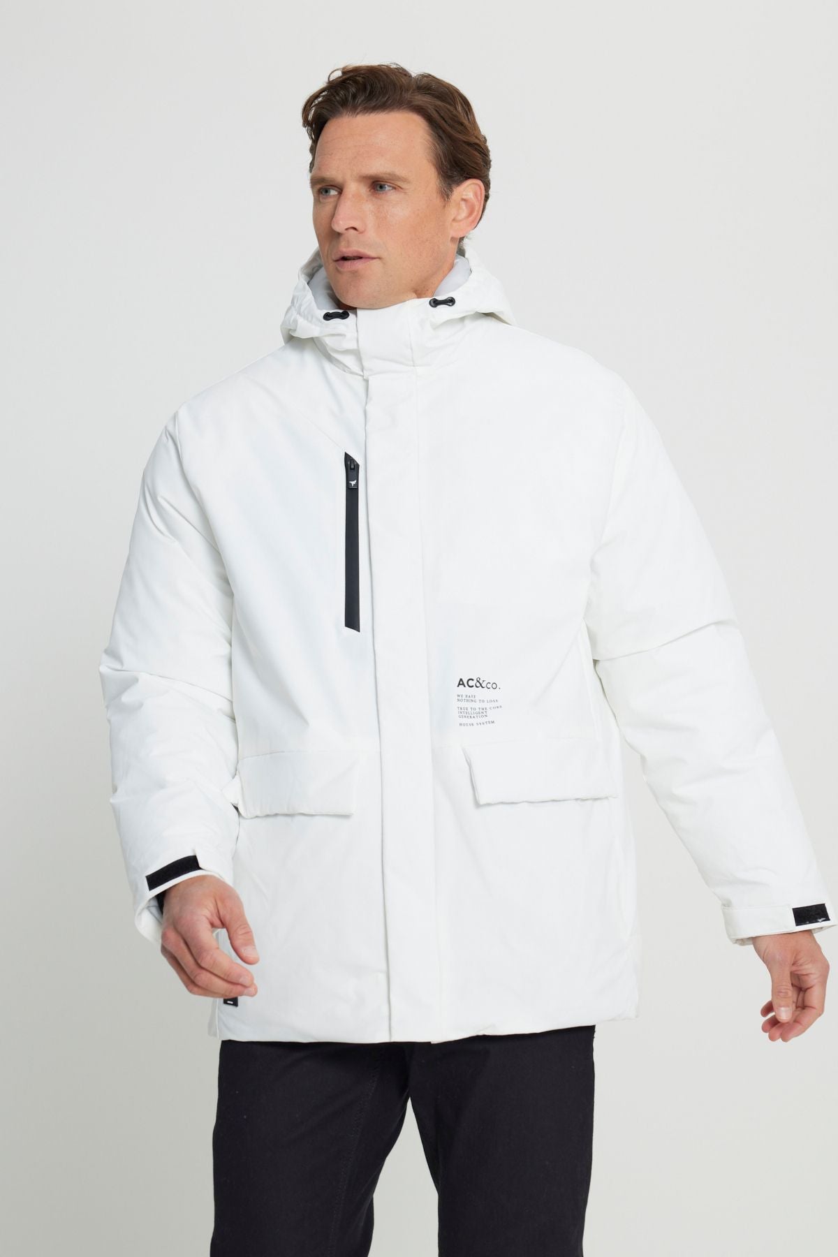 Men's white hood upright collar standard fit hot winding windproof coat coat