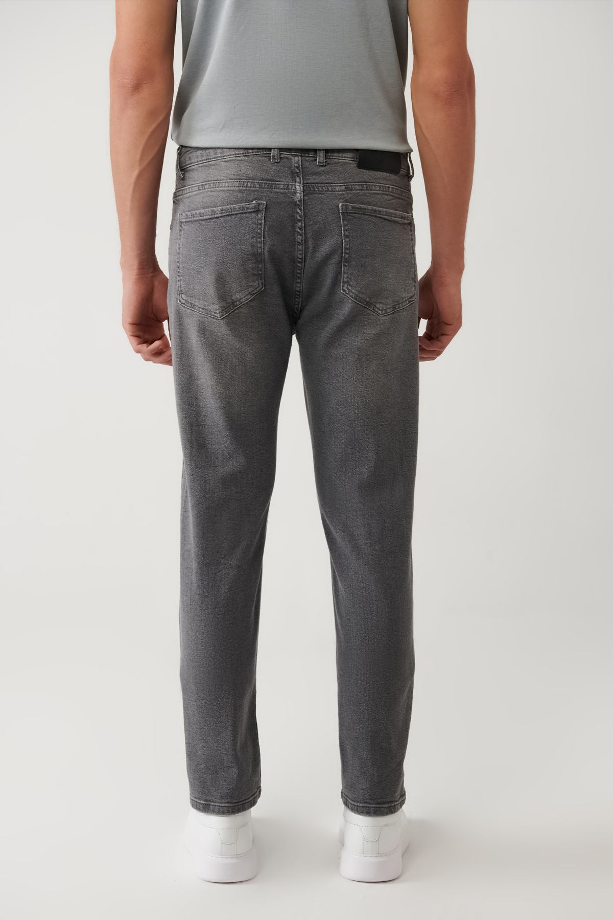 Men's Gray Obedness Washing Flexible Jean Pants B003508