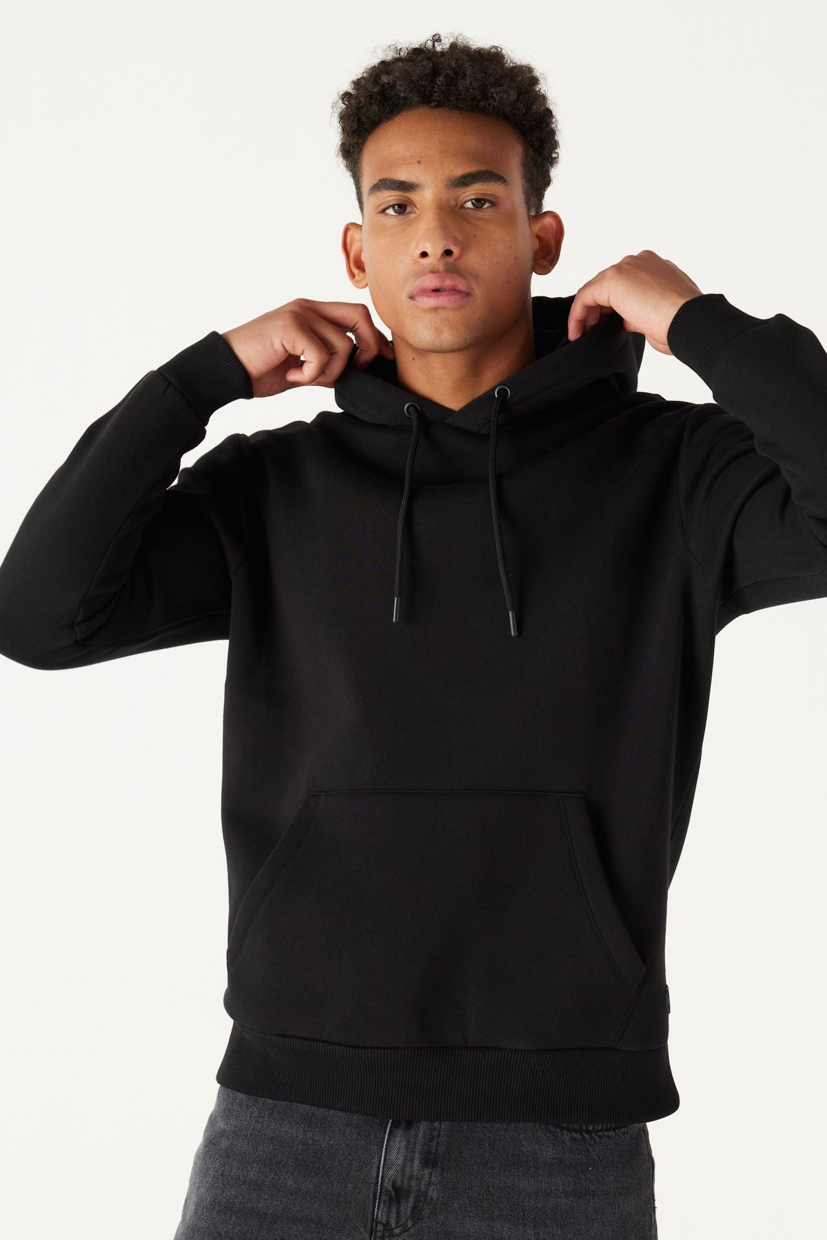 Men's black-and-white 2-pack cotton sweatshirt hooded kangaroo pocket standard fit normal cut