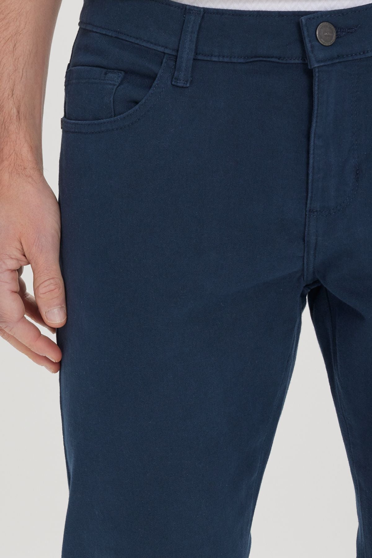 Men's navy blue slim fit narrow cut 5 pocket cotton canvas flexible chino pants