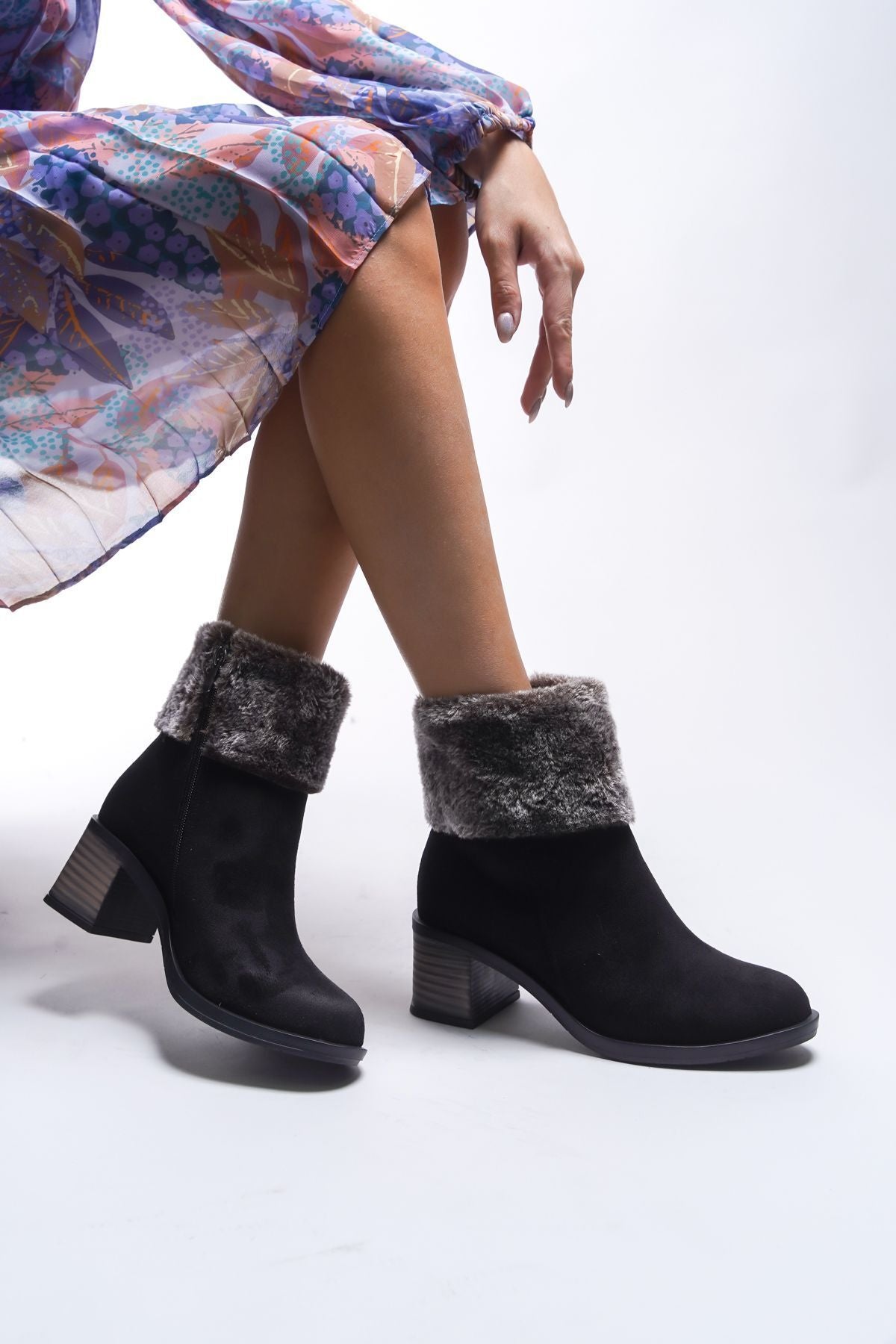 Rielradh Female Fur detailed heeled boat 0012501 black suede