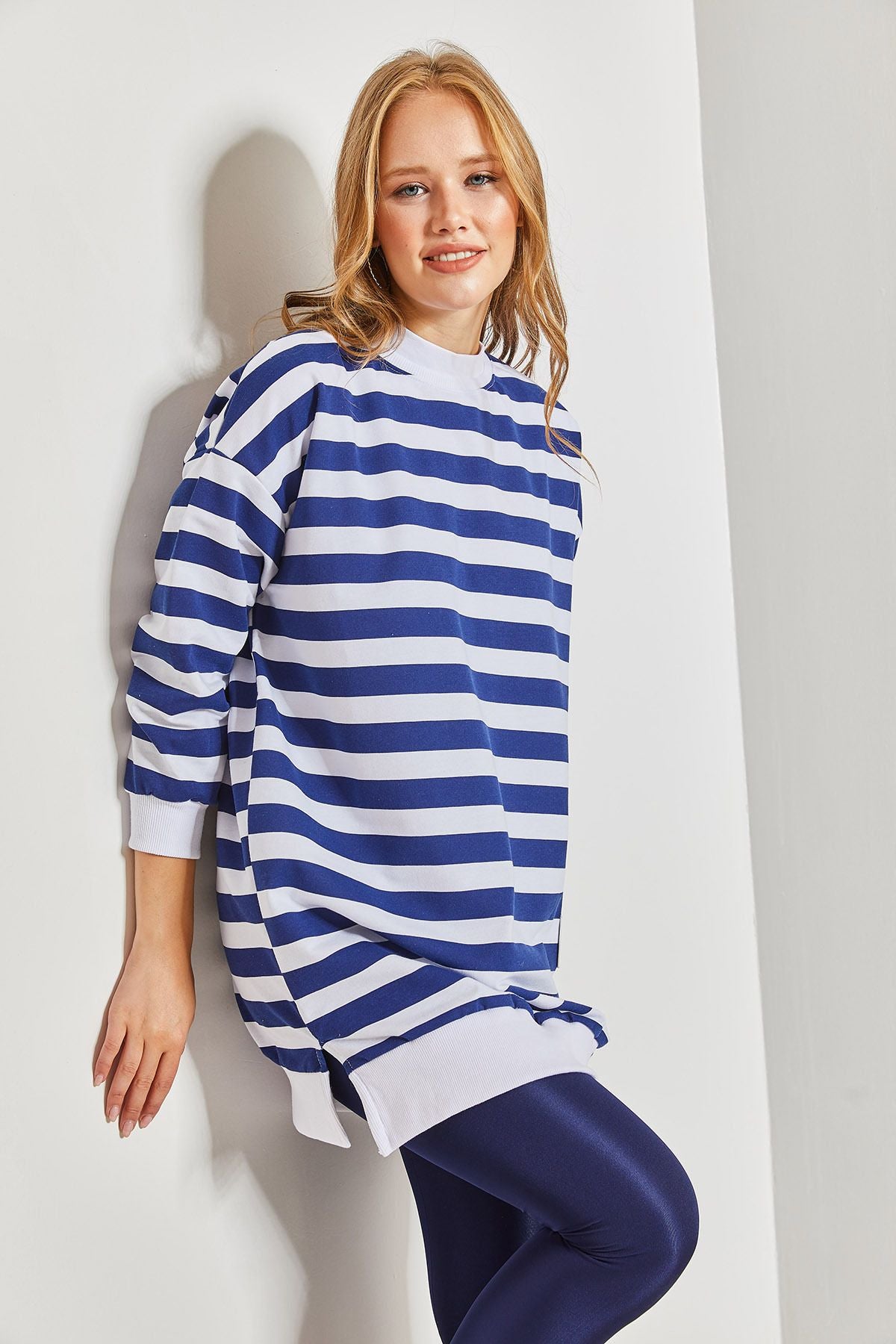 Women's striped long two yarns sweatshirt