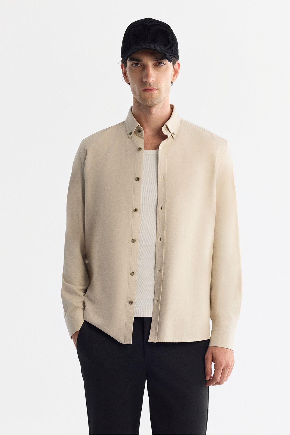 Men's beige button collar diagonel cotton shirt B002036