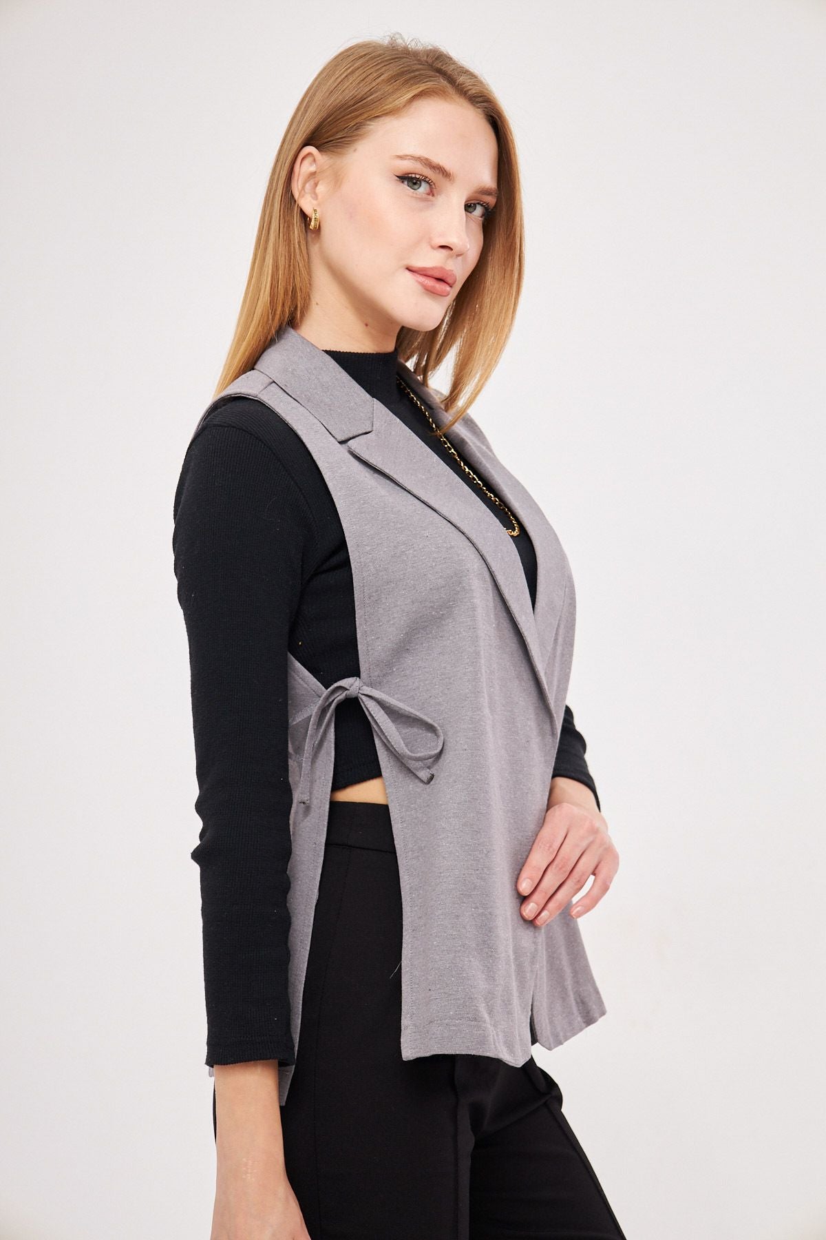 Female Gray Men's collar side-binding vest ARM-25K001007