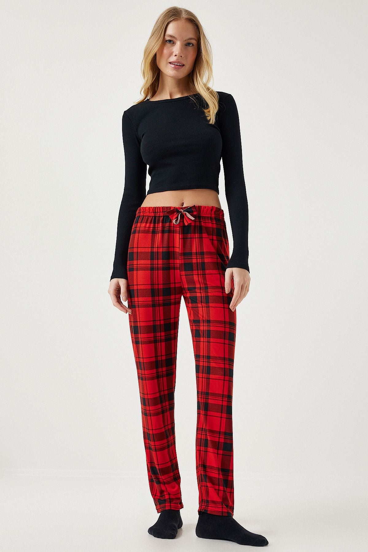 Woman Red Patterned Soft textured knitting pajamas six Ce00089