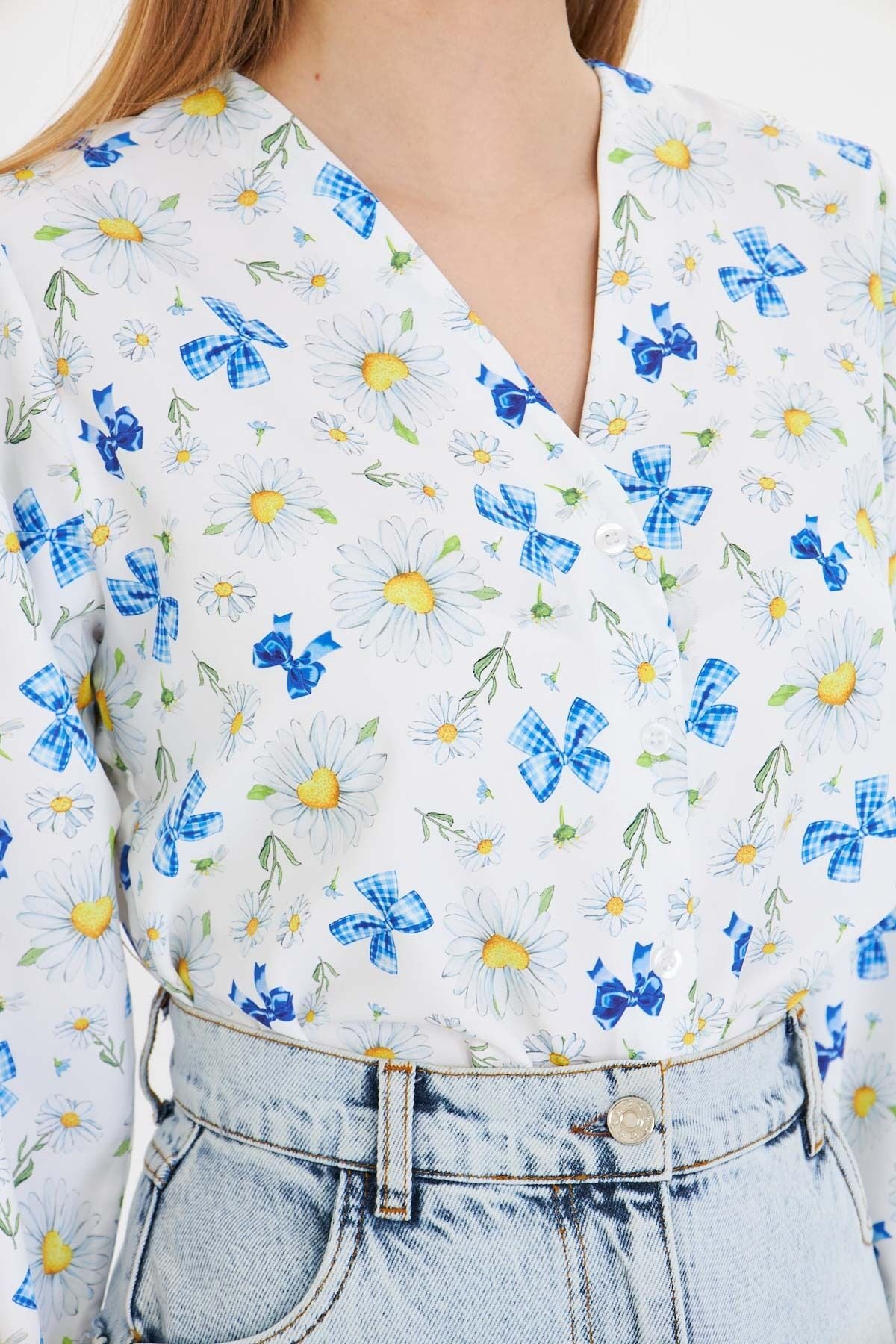 Women's White Sleeves with Eastern Patterned Shirt ARM-25Y001014