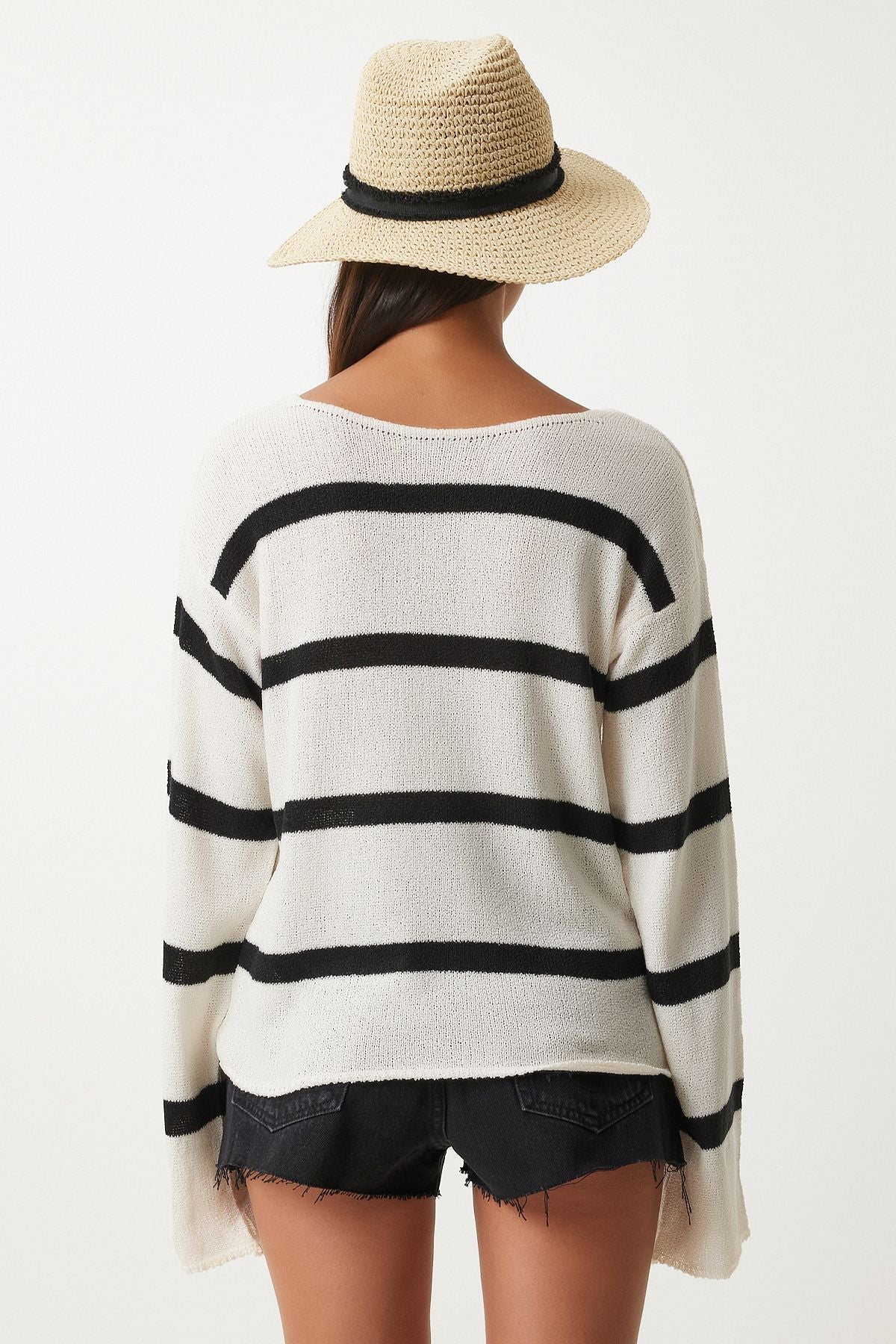 Female Black Ecru striped knitwear blouse FN03213