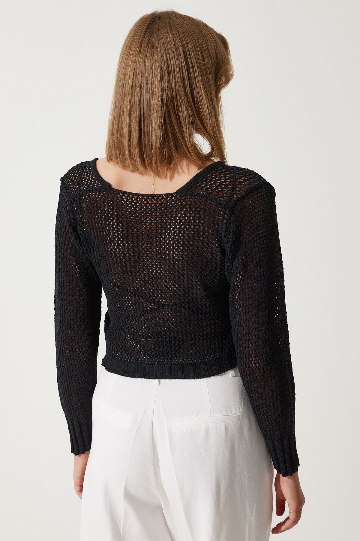 WOMEN BLACK HAPPY CROP knitwear blouse yy00212